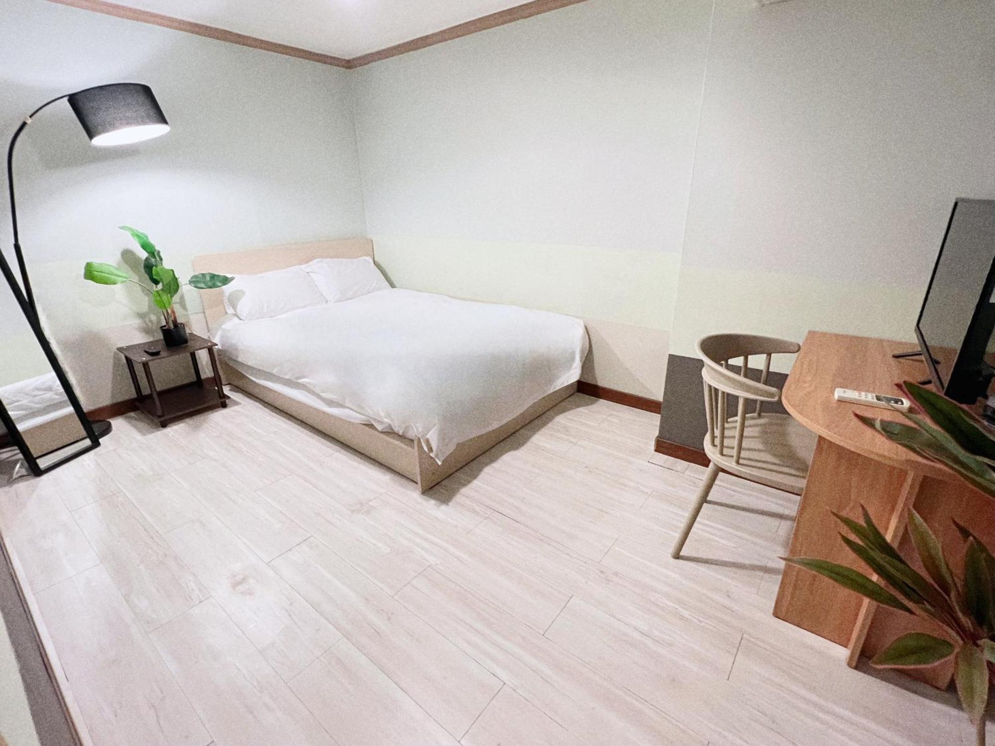 Jnineguesthouse Guest house