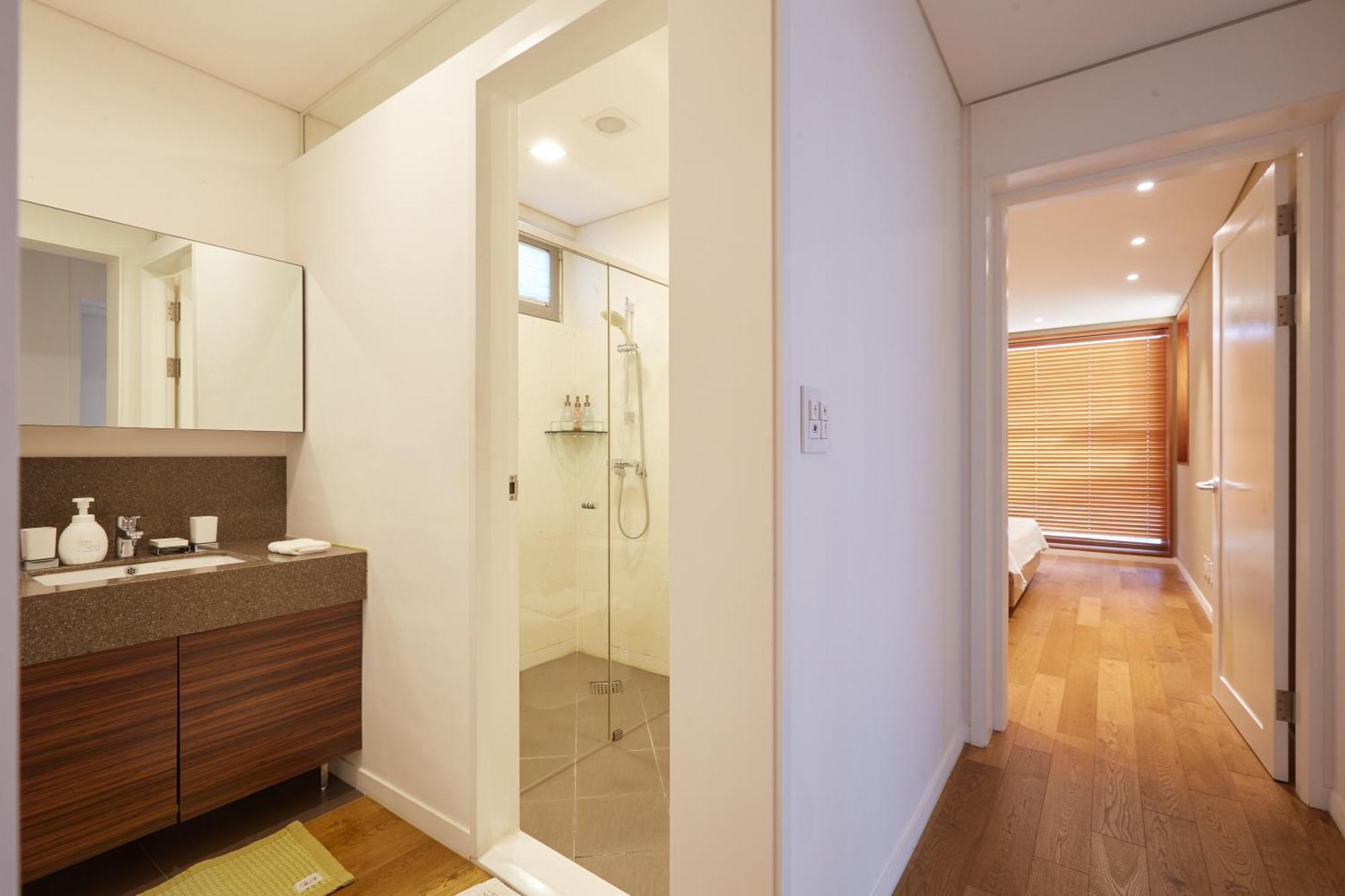 Puzzlestay House
