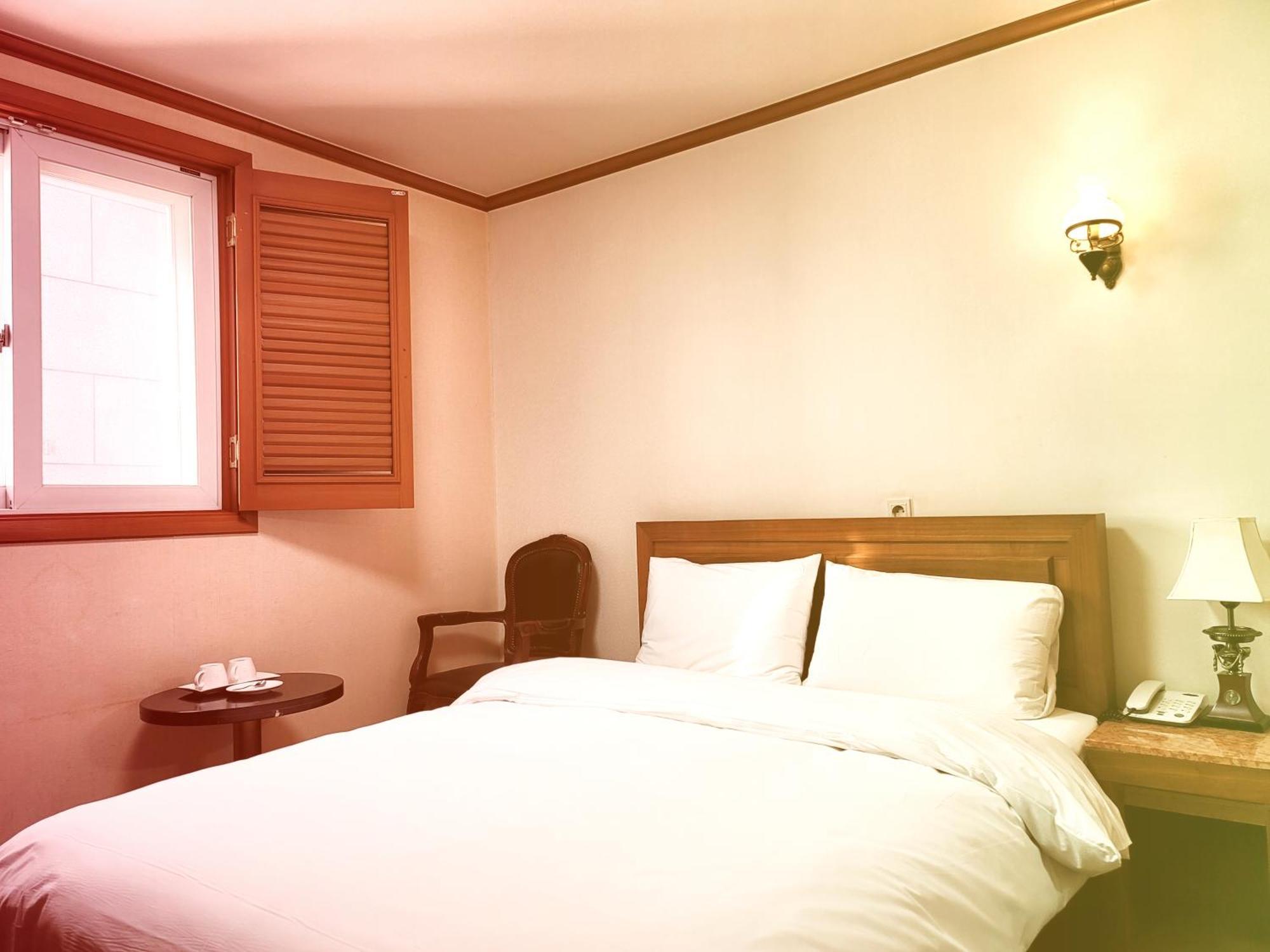 Hotel Noble 2*