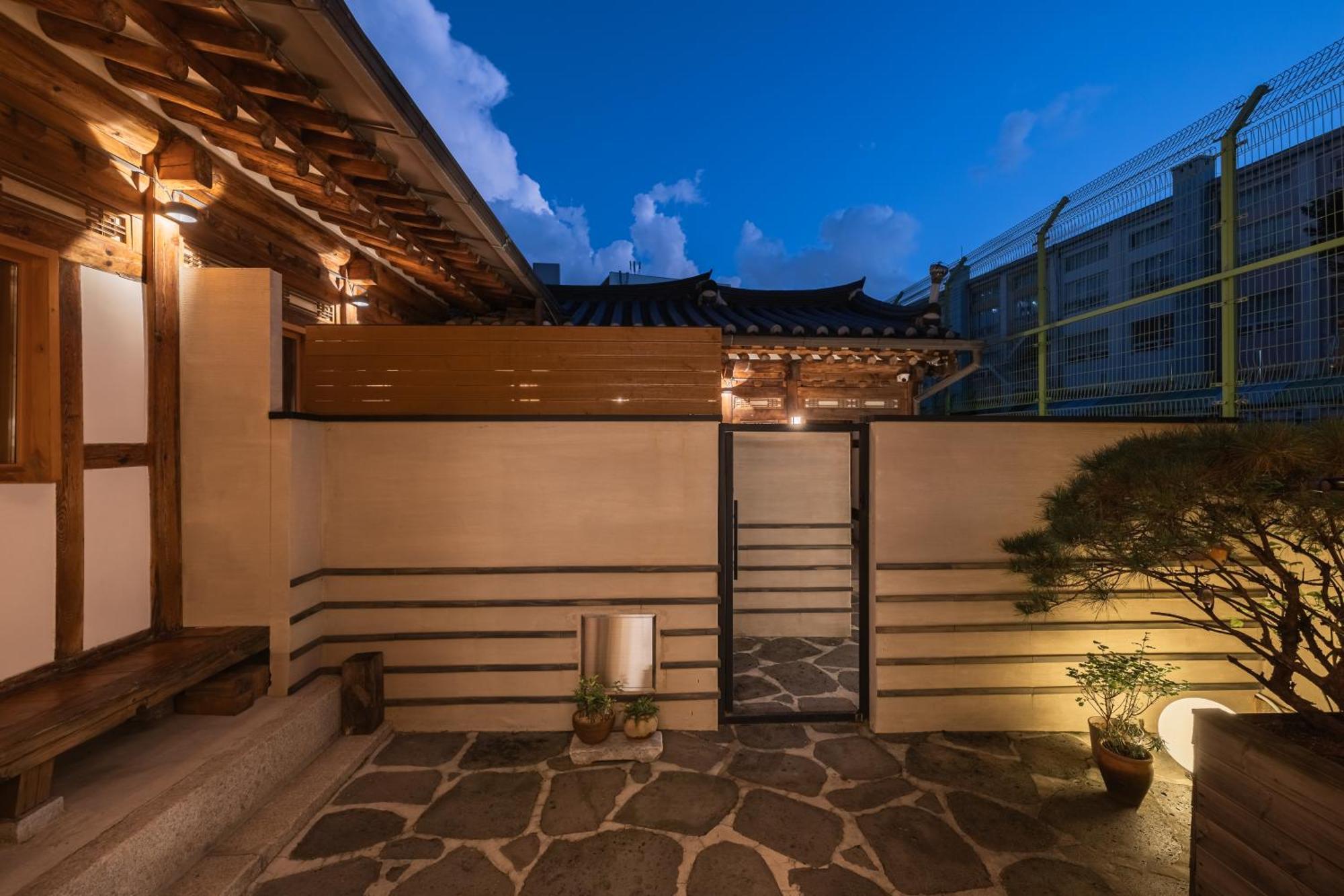 Villa The Noble Hanok Seoul