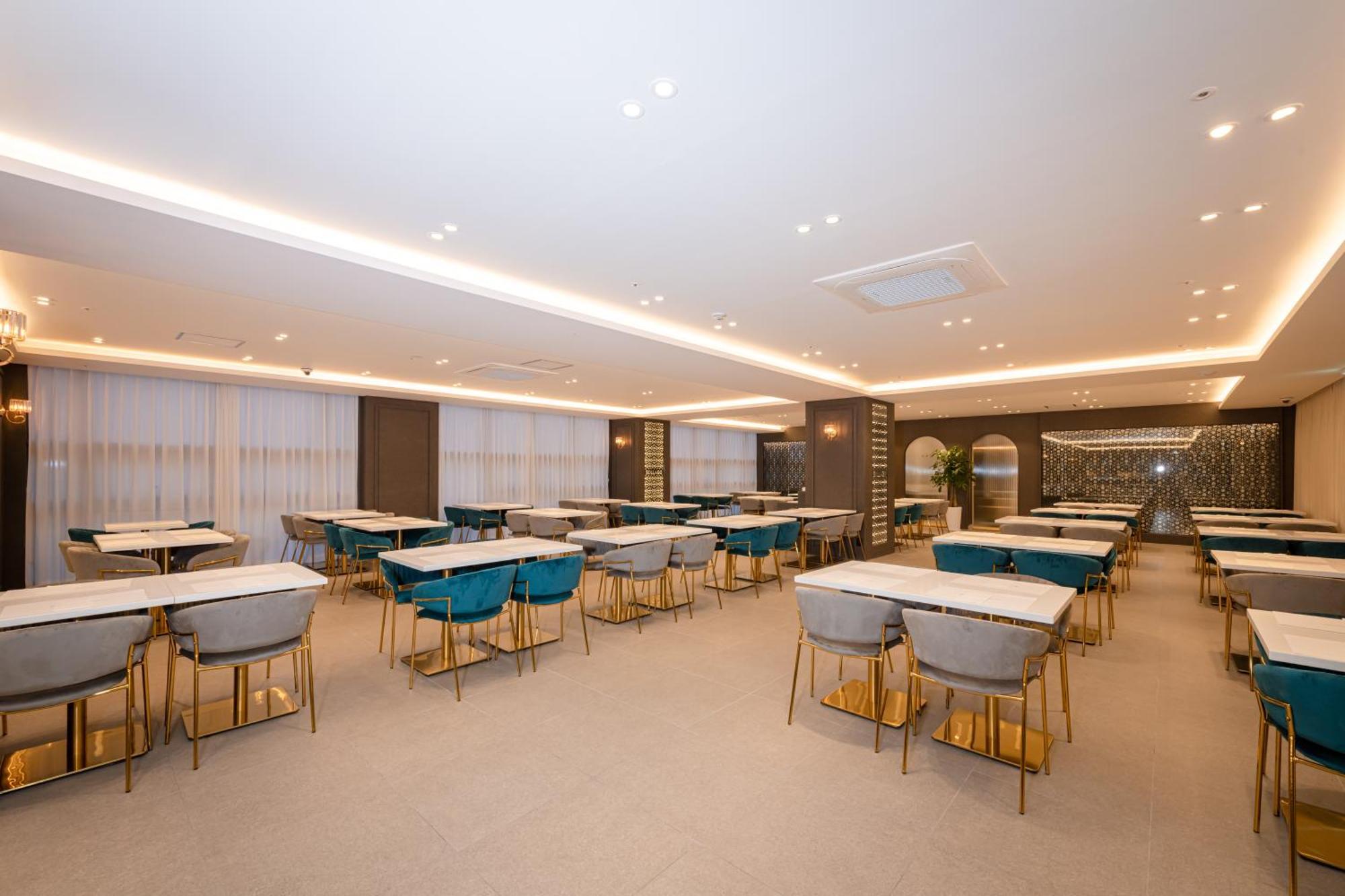 Hotel Sollago Myeongdong & Seoul