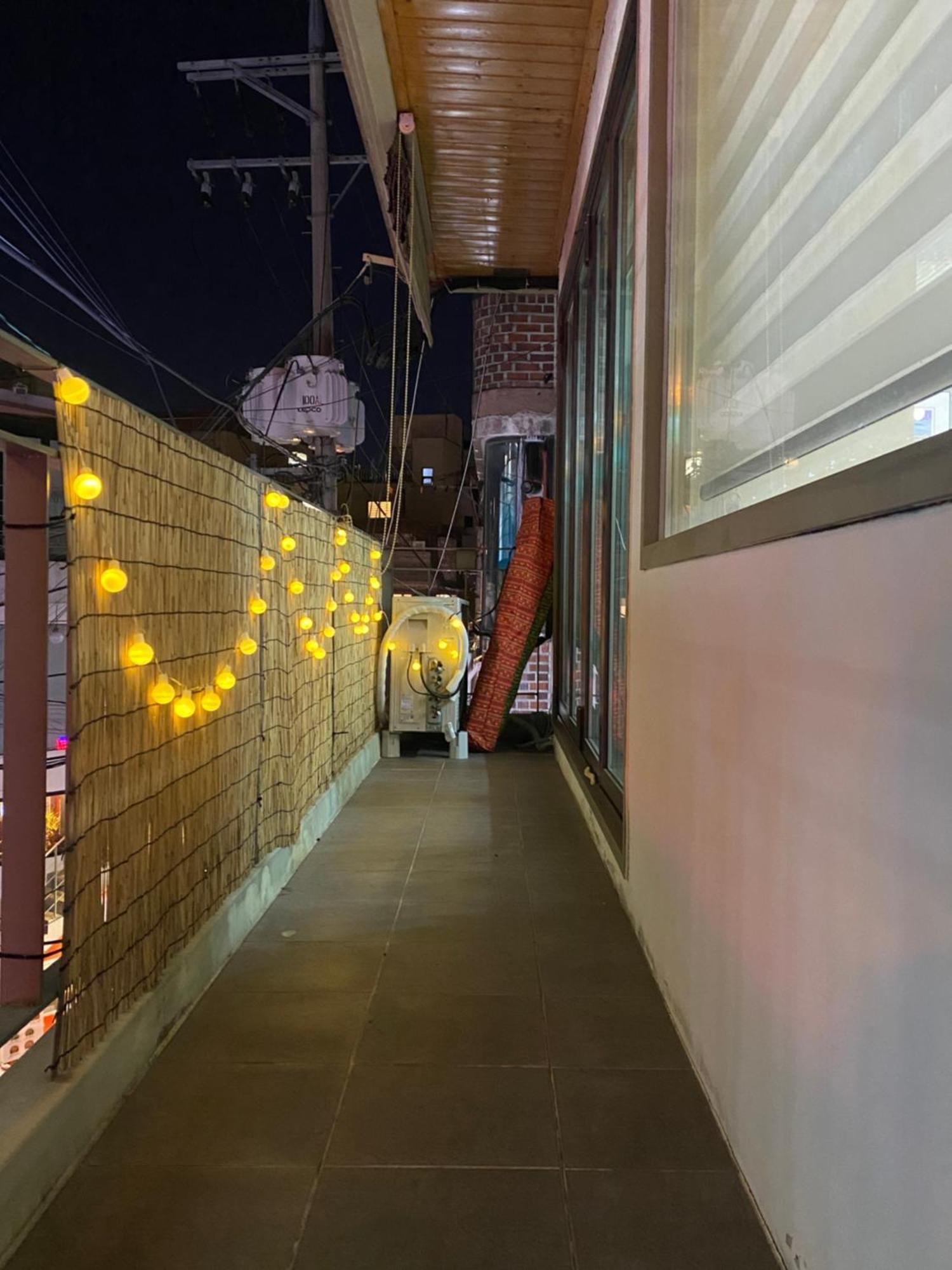 Hongdae, Private Flats *