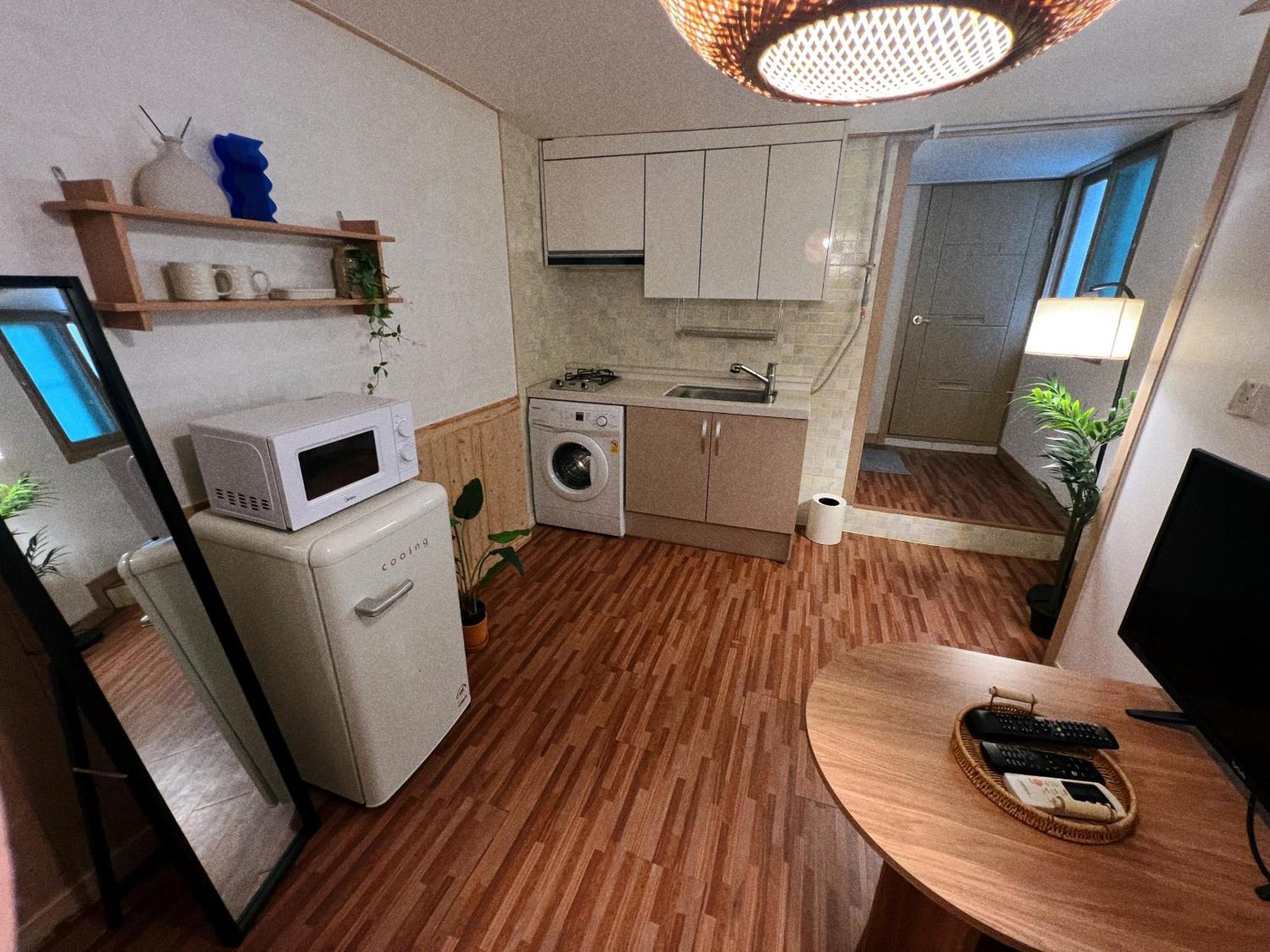 Jnineguesthouse Guest house