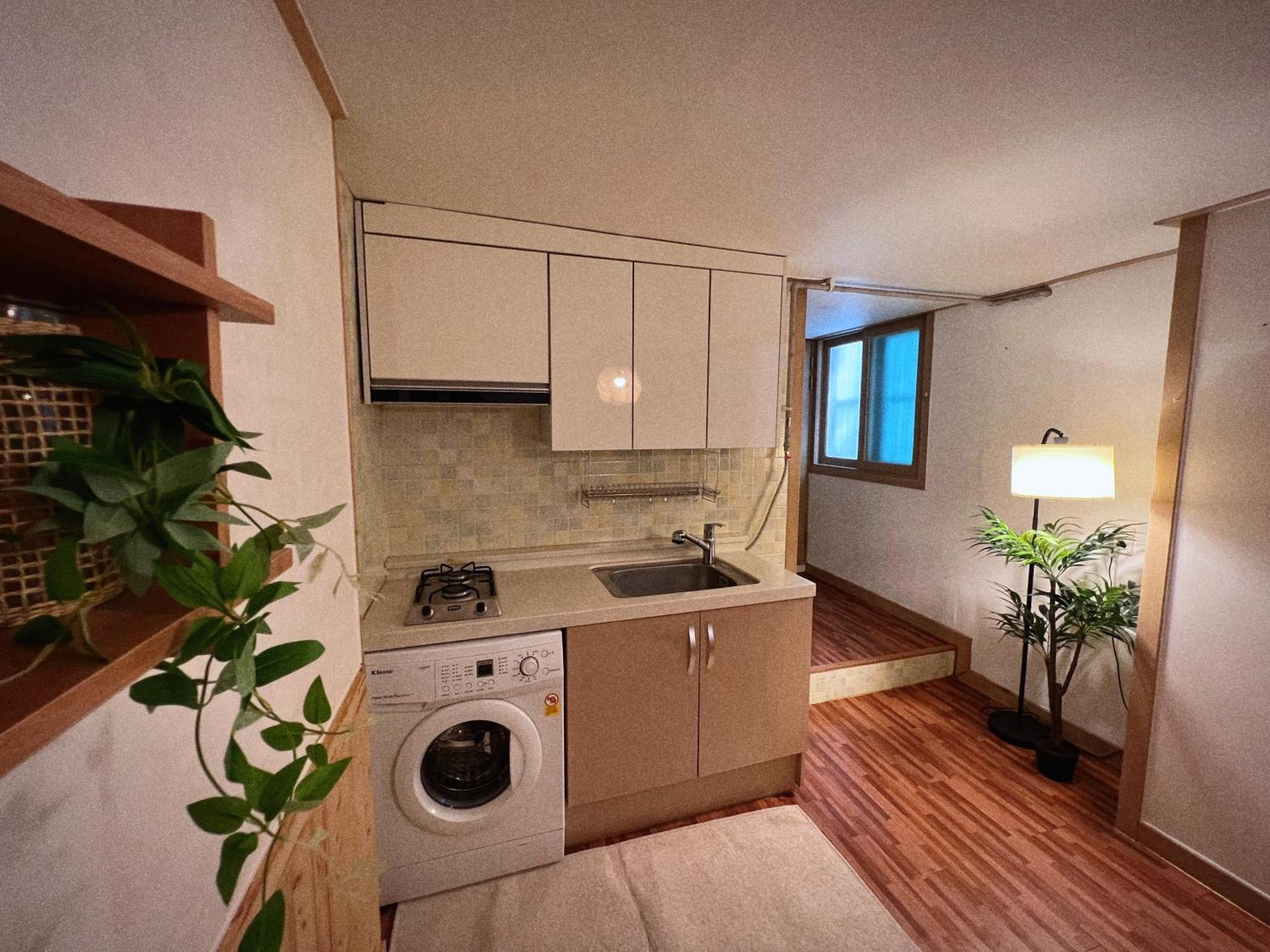Jnineguesthouse Guest house