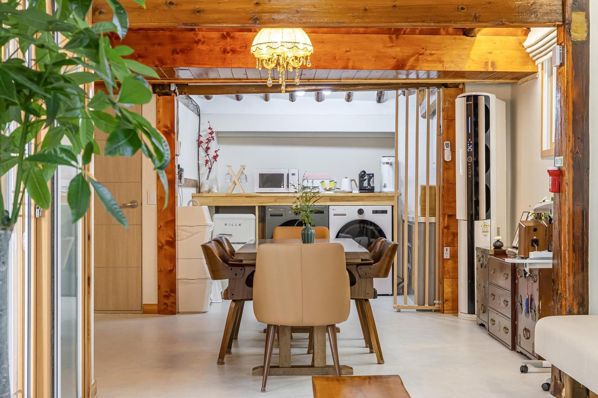 Apartment Memory Jongro Hanok