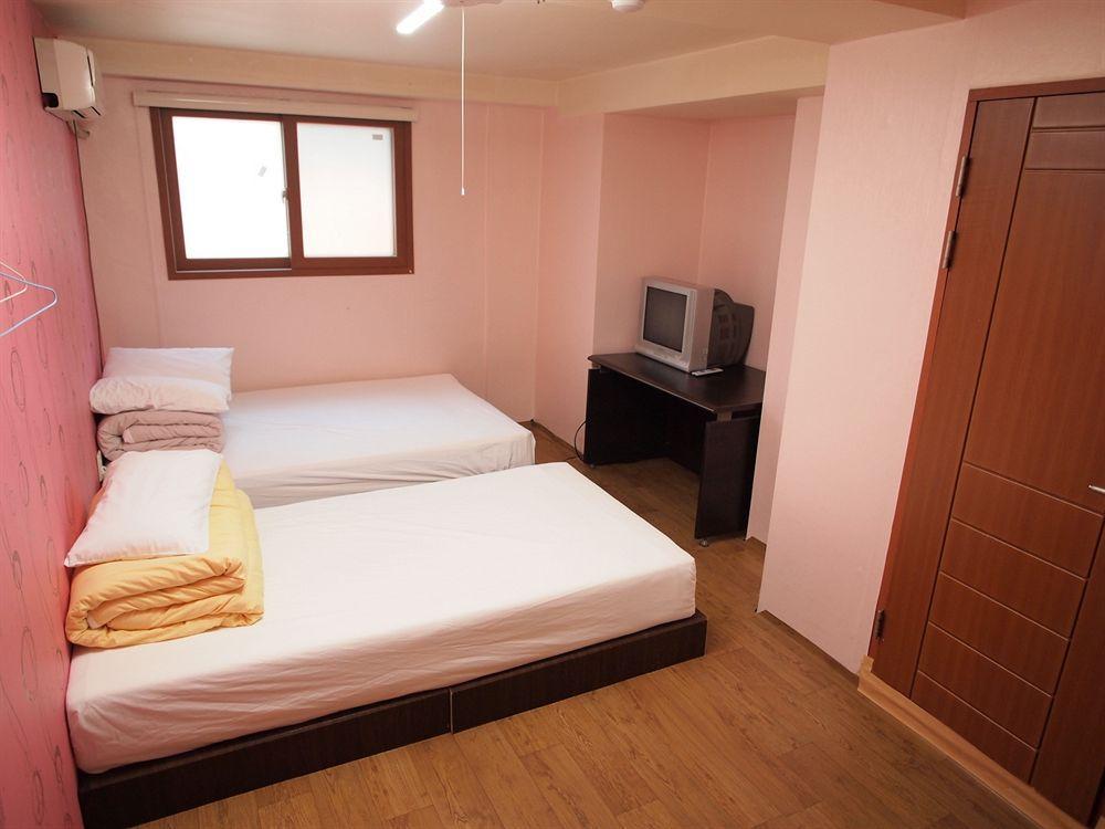 Hostel Shinchon