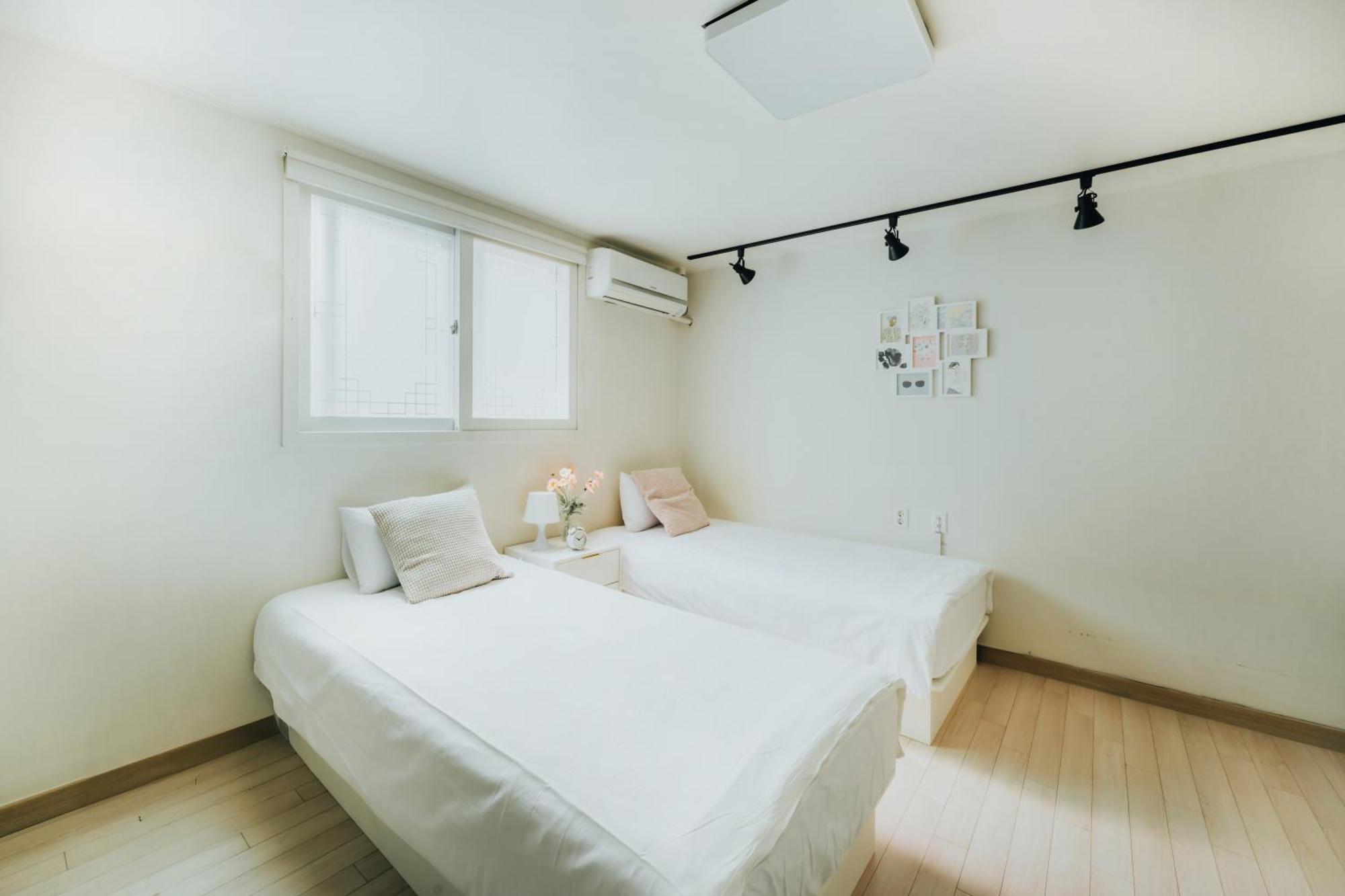 Dk House