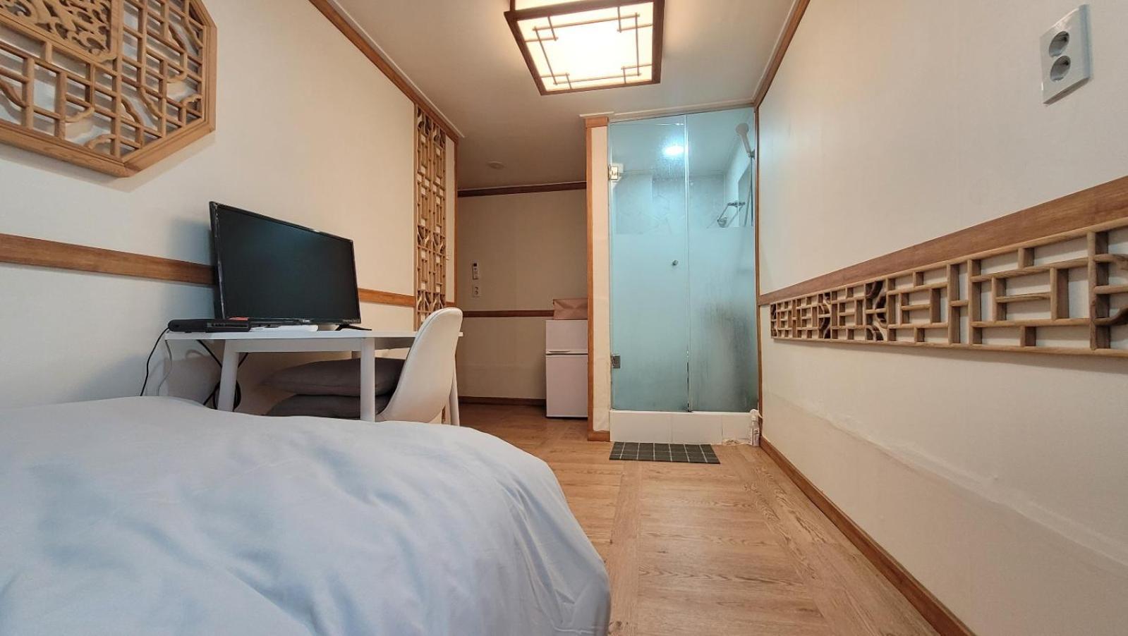 Huesik Guest house