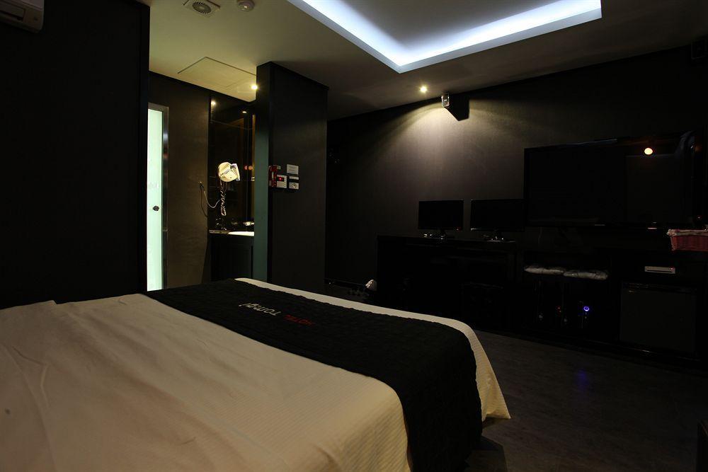 Moxy Insadong By Marriott Hotel