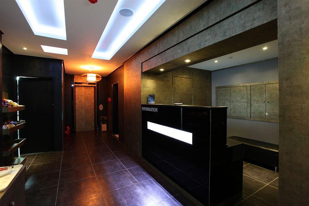 Hotel Moxy Insadong By Marriott