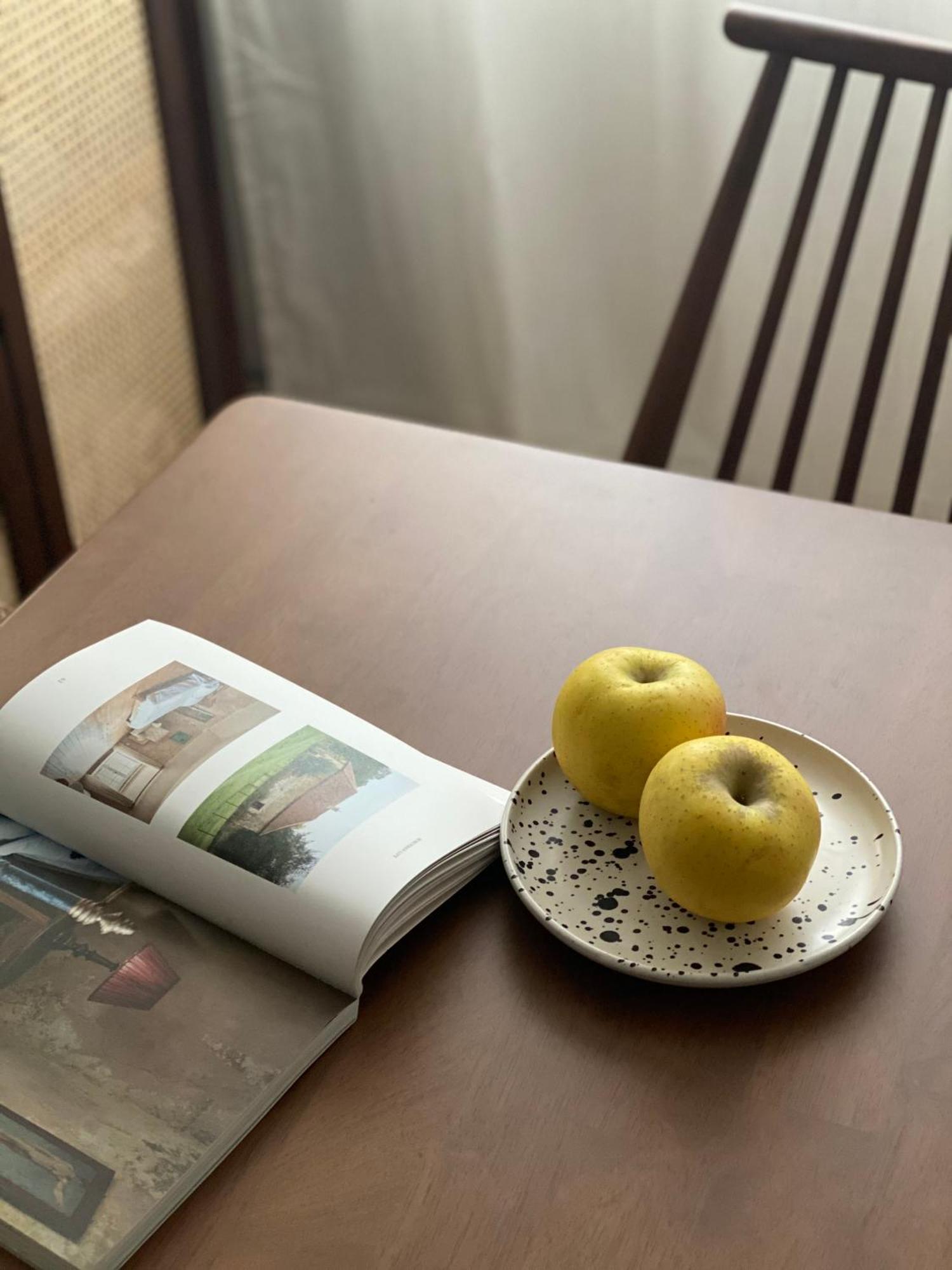 Midcentury Apartment *