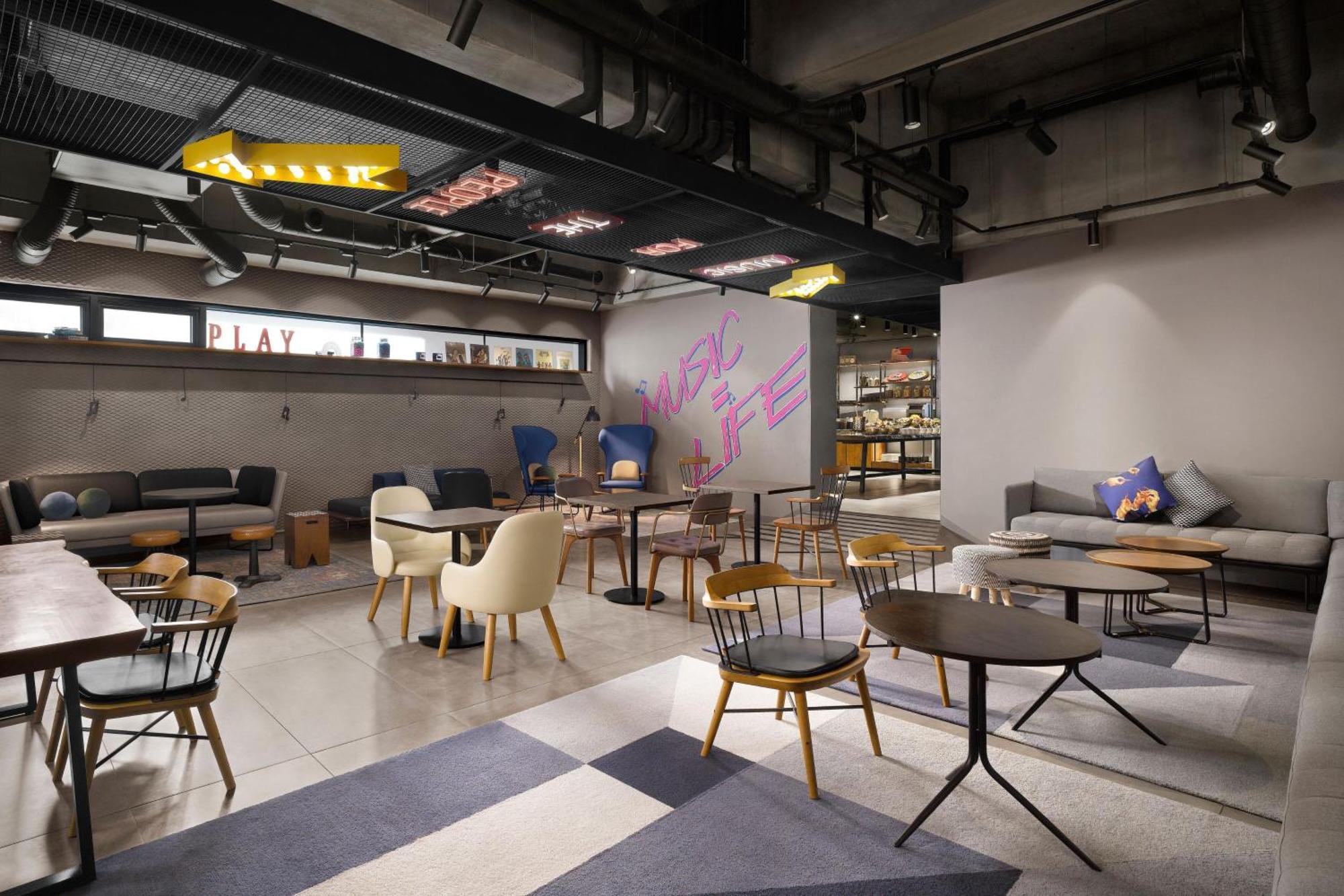 Moxy Insadong By Marriott Seoul