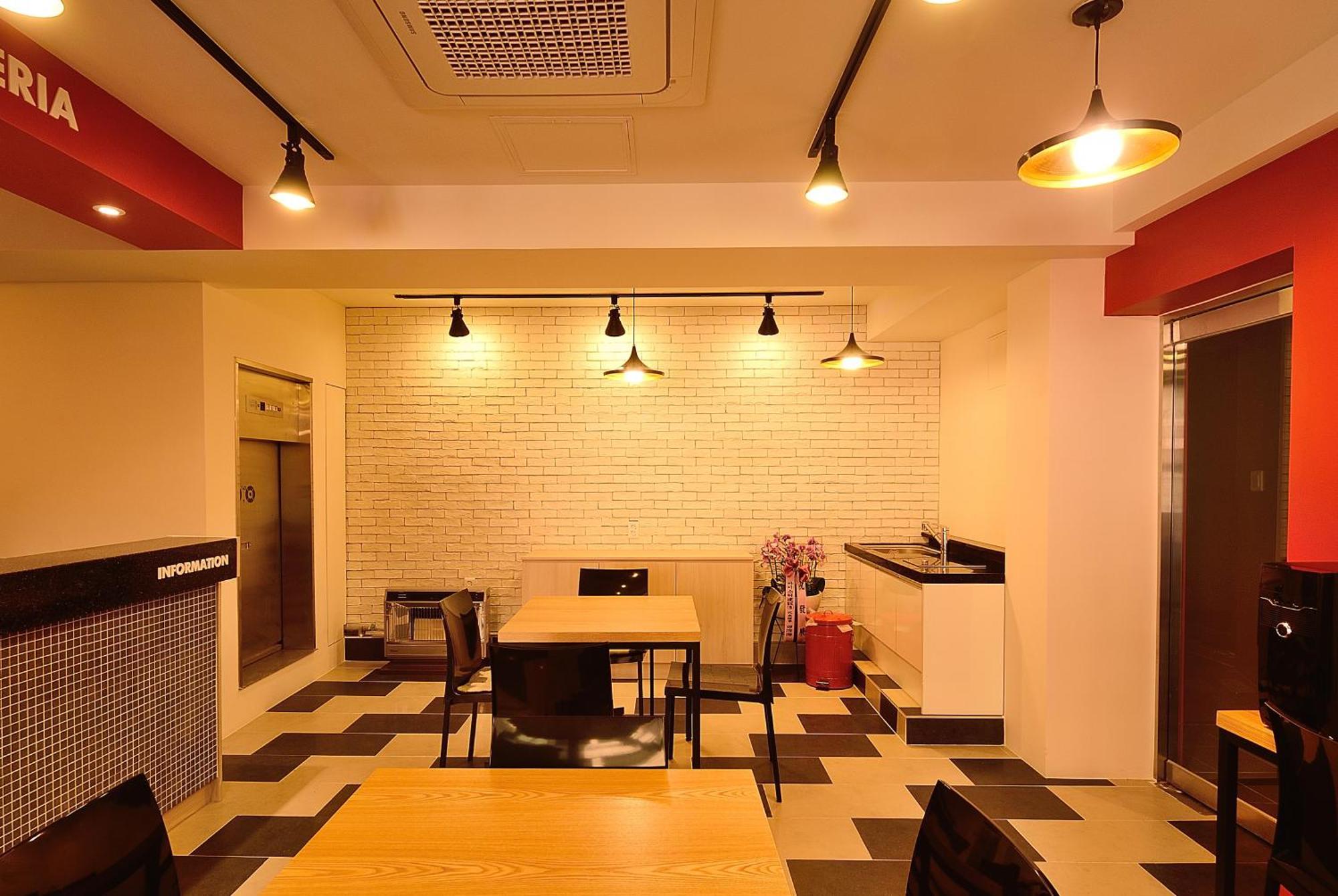 Red Guest house 2*