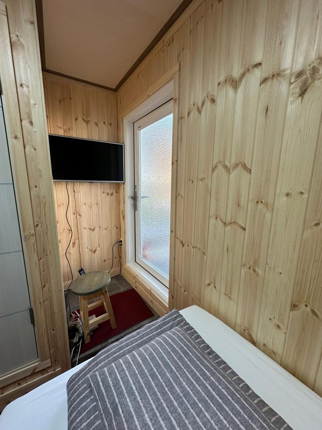 Station R Guest house 2*