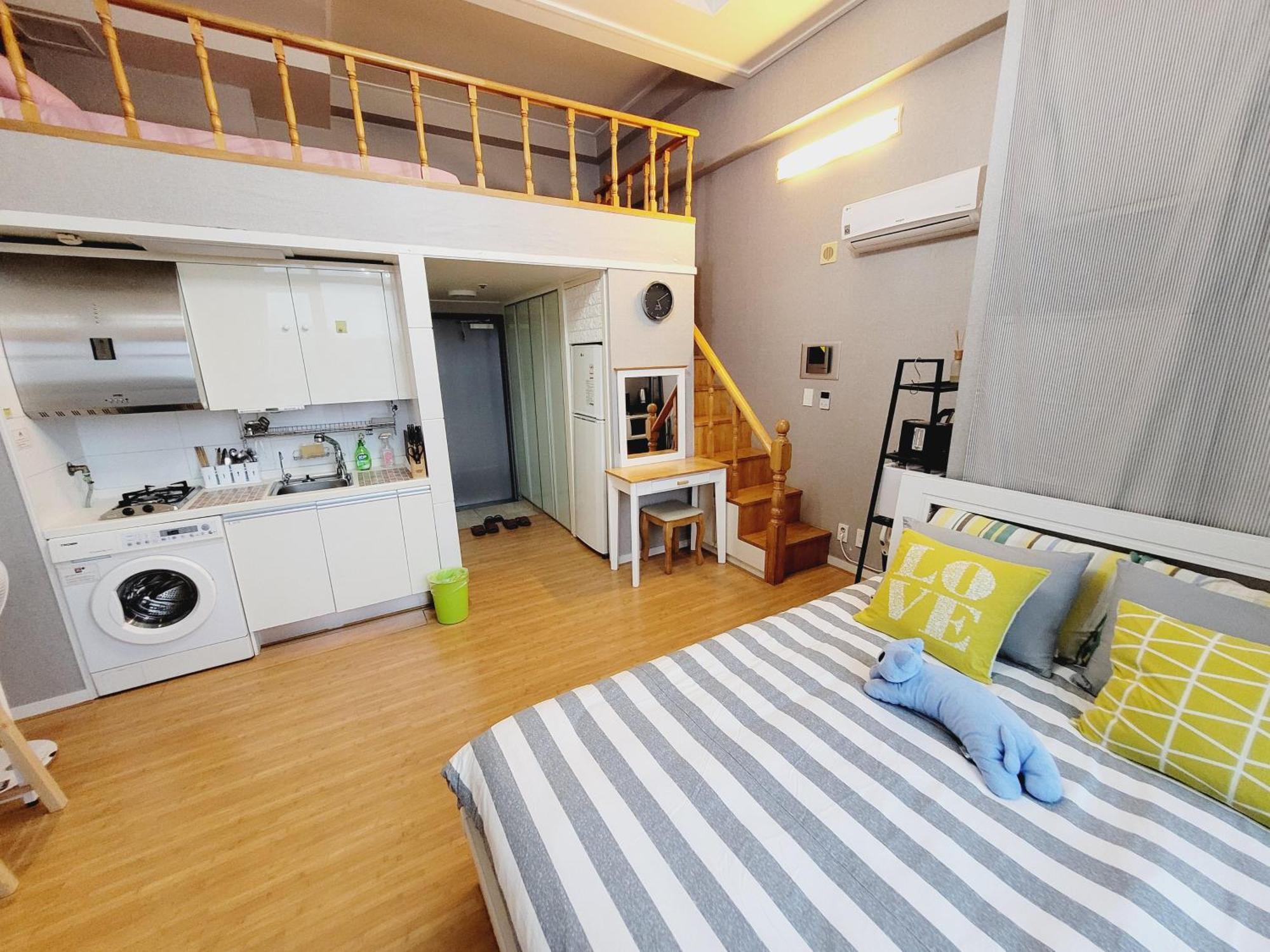 Apartment Travel House *