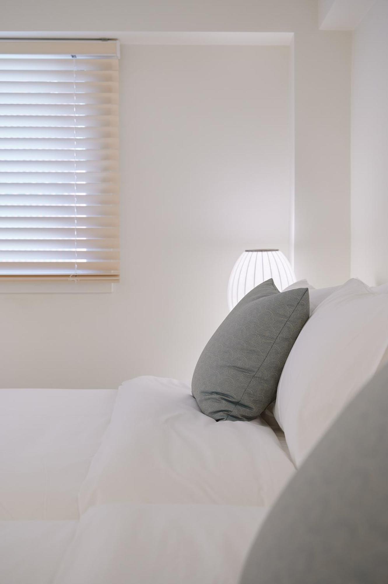 Apartment White Linen House *