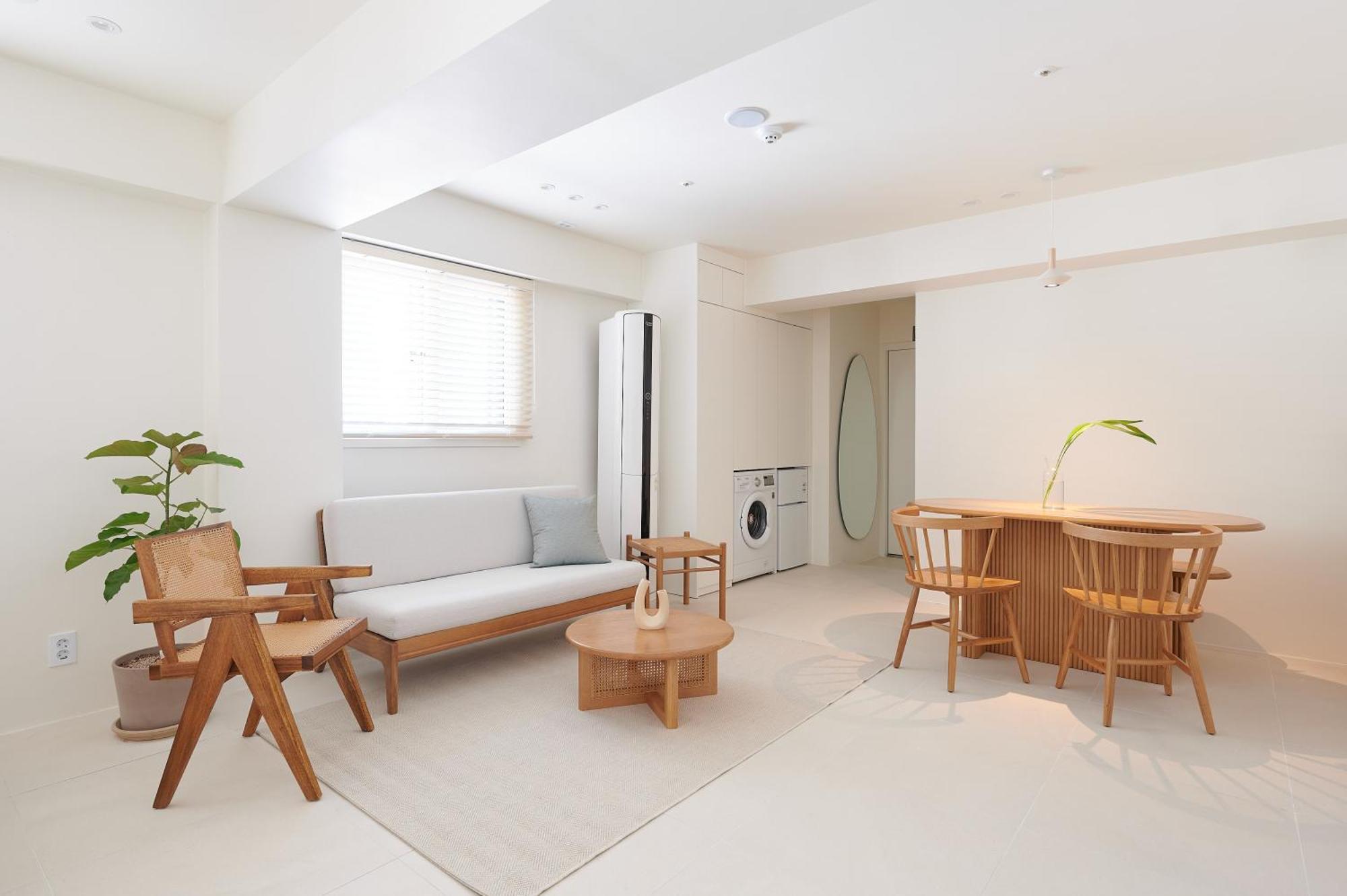White Linen House Apartment Seoul