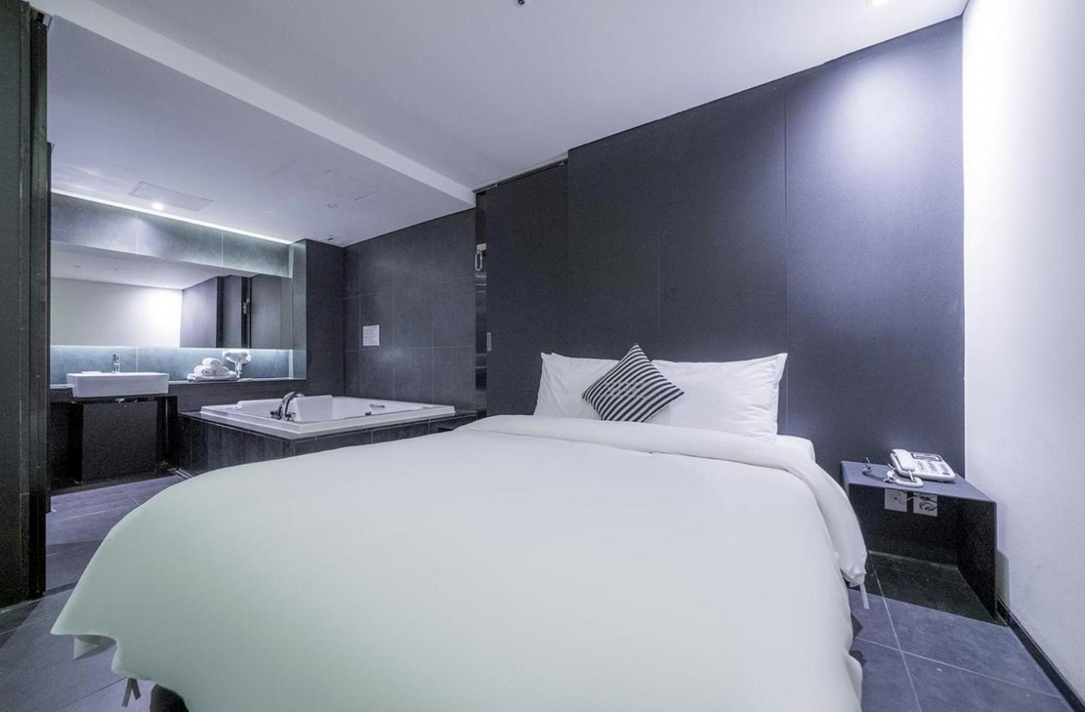 Adlige Motel Seoul