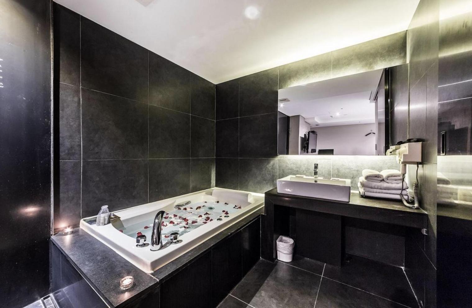Adlige Motel Seoul
