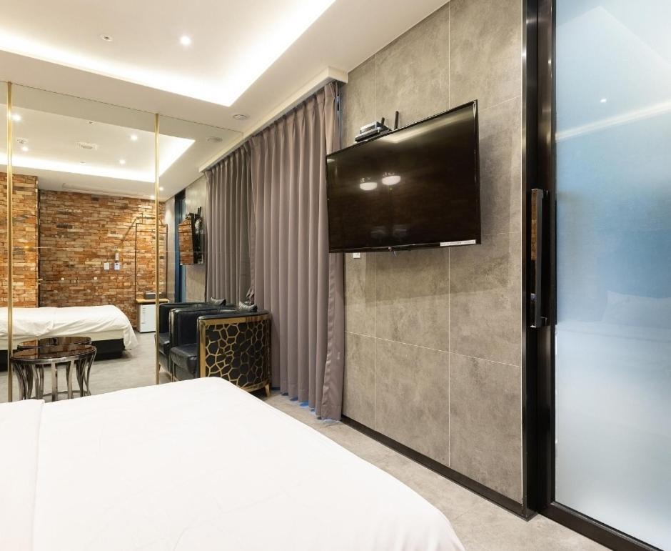 Desarts Hotel