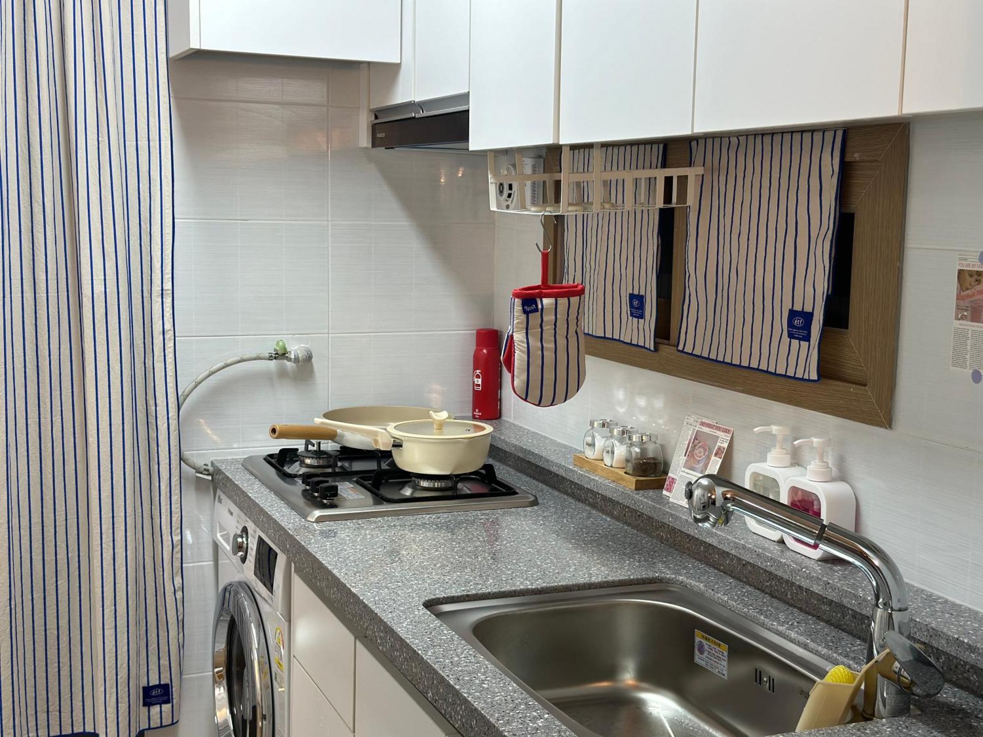 Apartment Sabrina In Hyehwa Seoul
