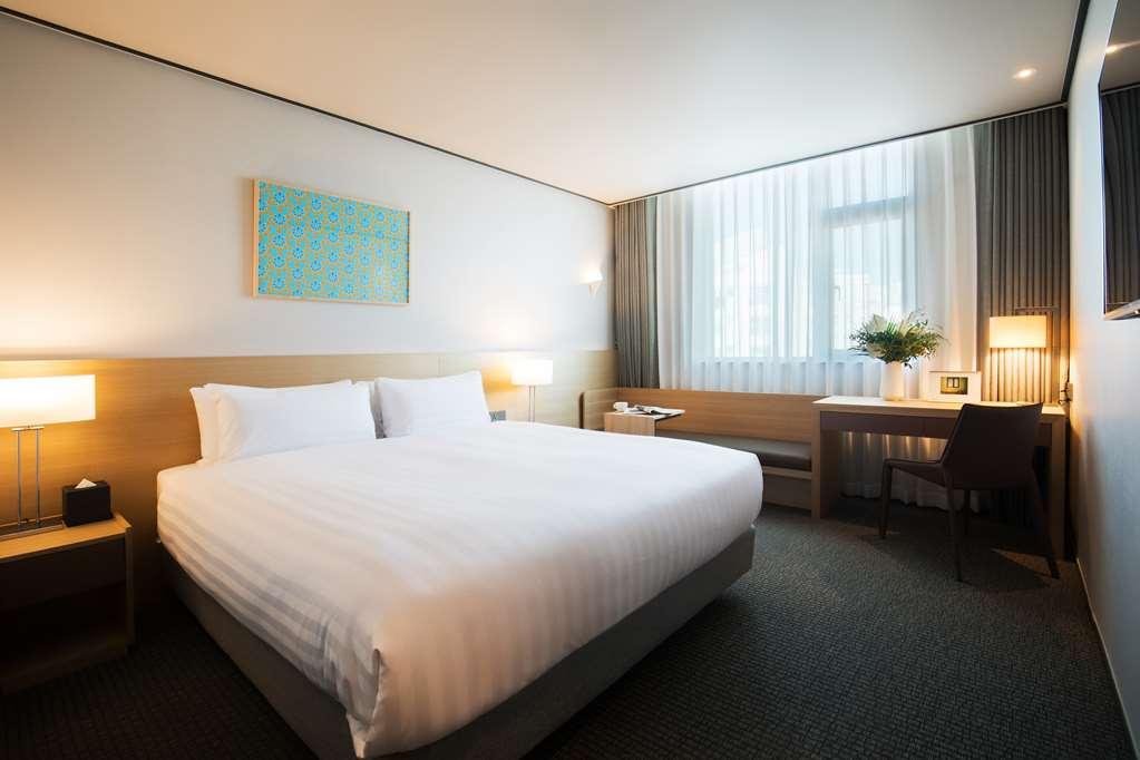 Orakai Cheonggyesan Hotel, Bw Premier Collection Seoul