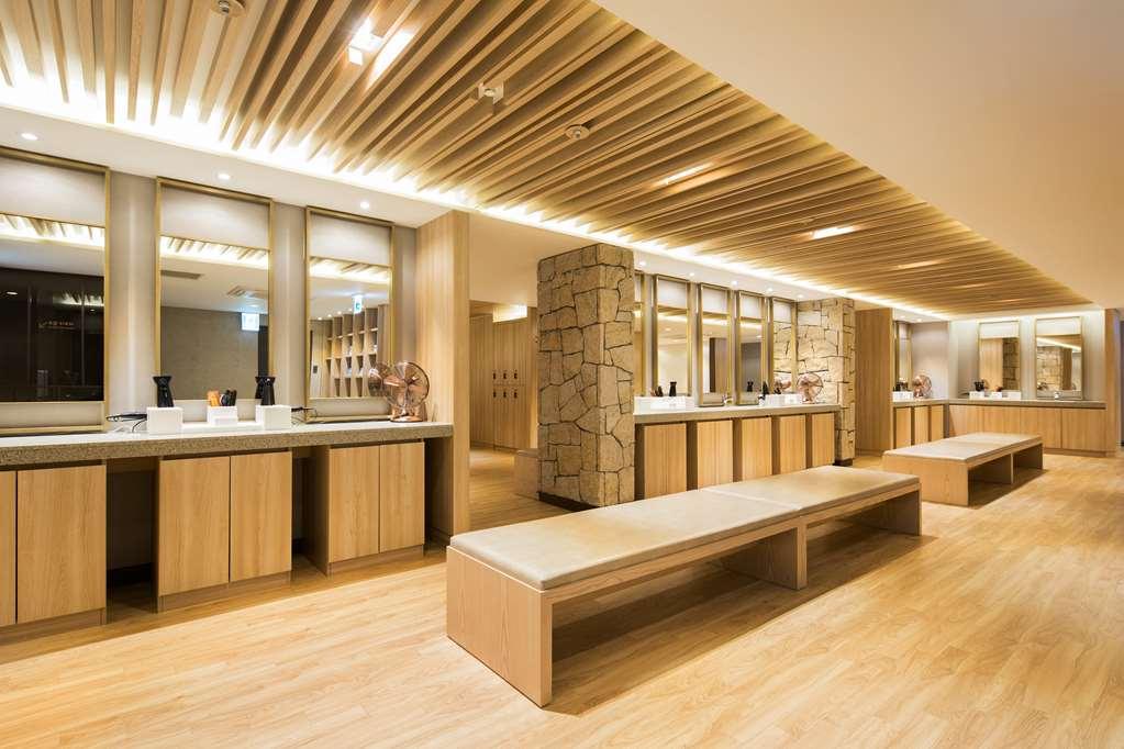 Orakai Cheonggyesan Hotel, Bw Premier Collection Hotel 4*