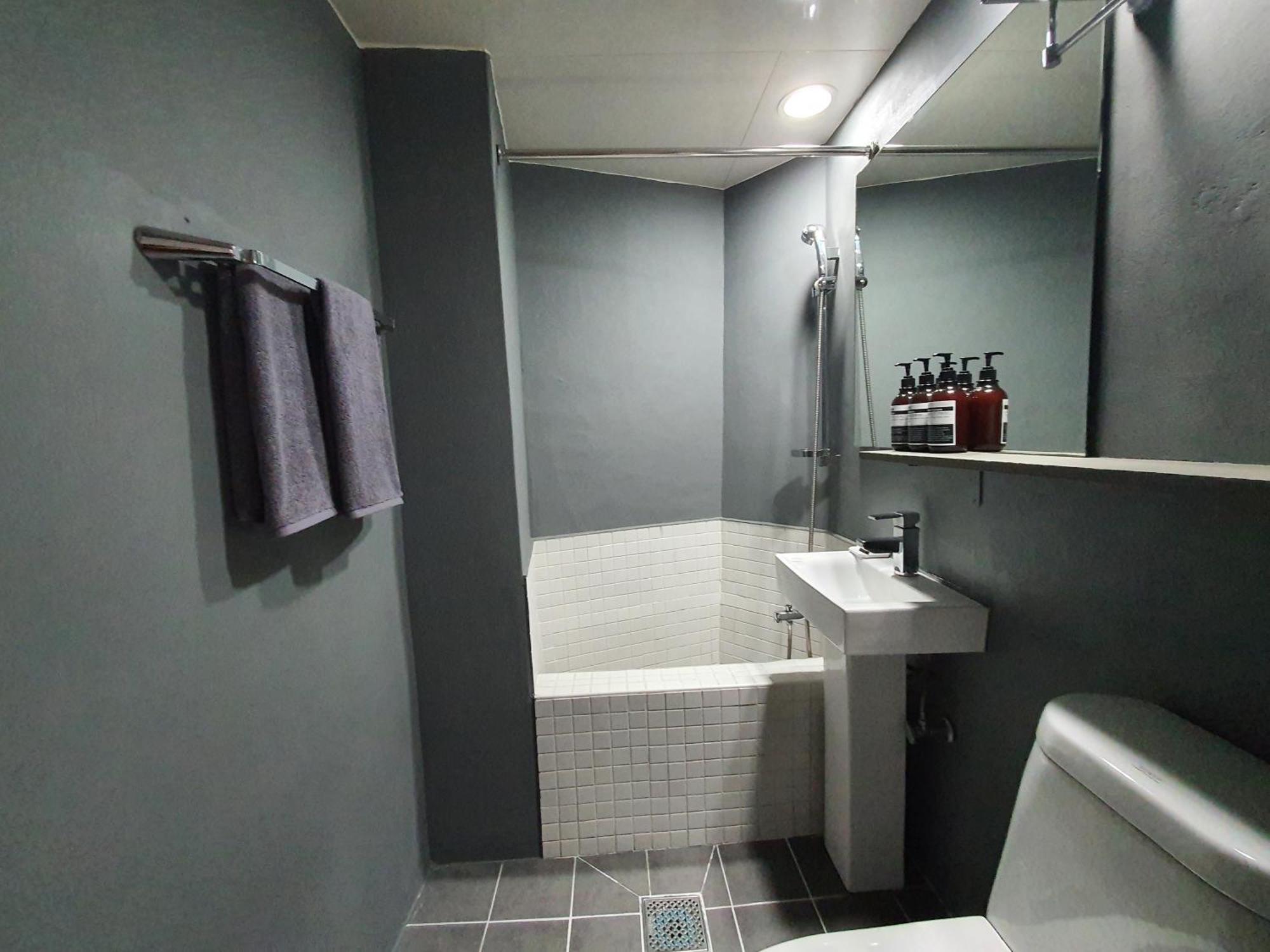 Hotel Daljee 2*