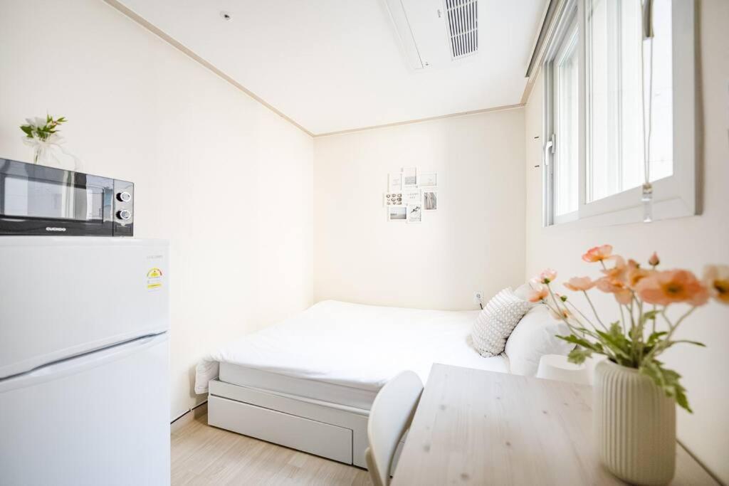 Apartment Ewha Blossom House#72 Seoul