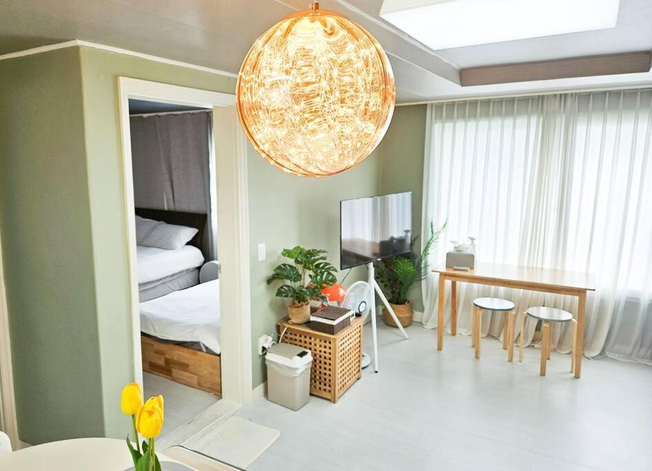 Apartment Mangwon