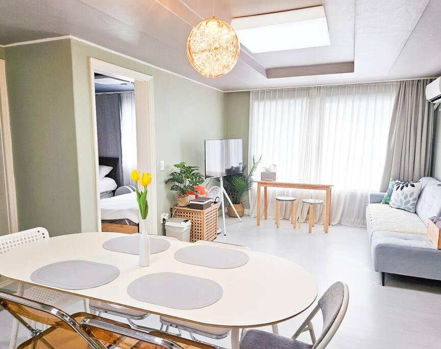 Apartment Mangwon