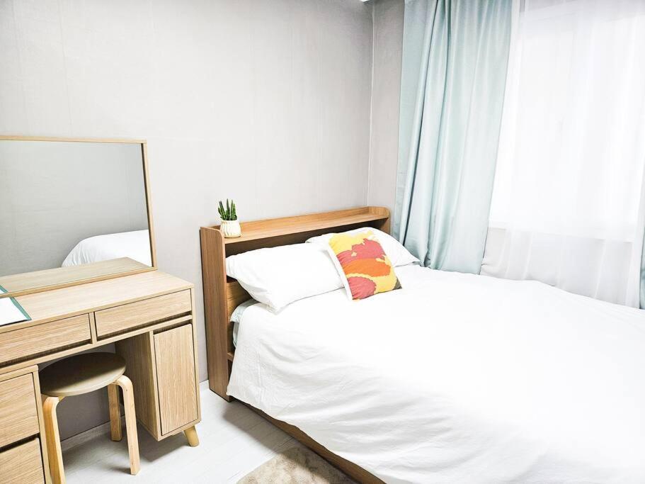 Apartment Mangwon *