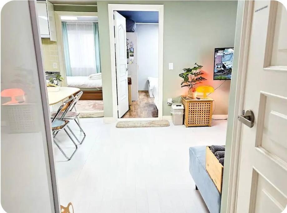 Apartment Mangwon