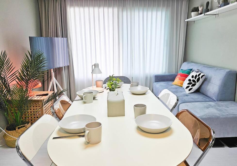 Mangwon Apartment *