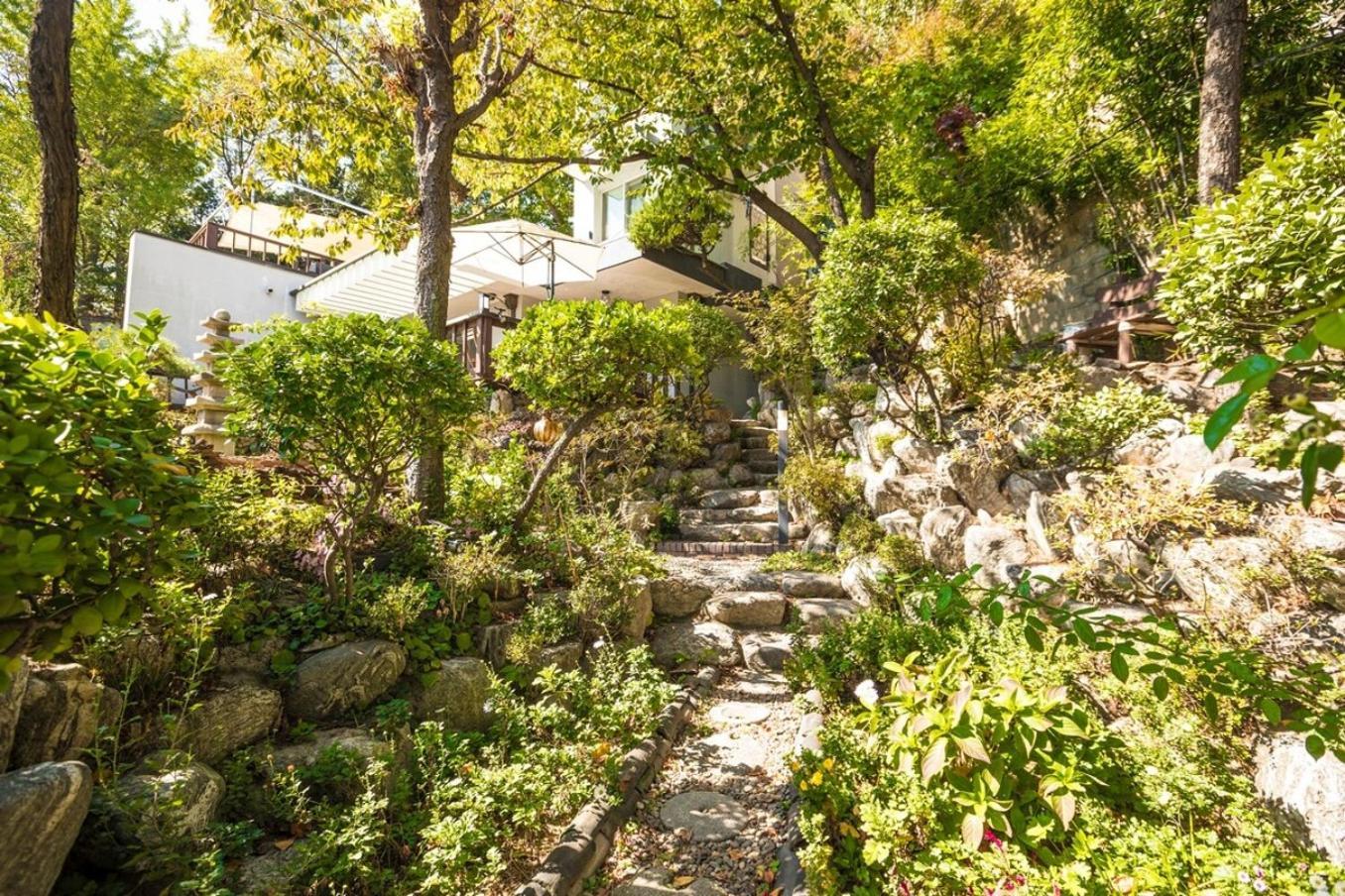 Bs Tailored Service Near Gyeongbokgung Seoul