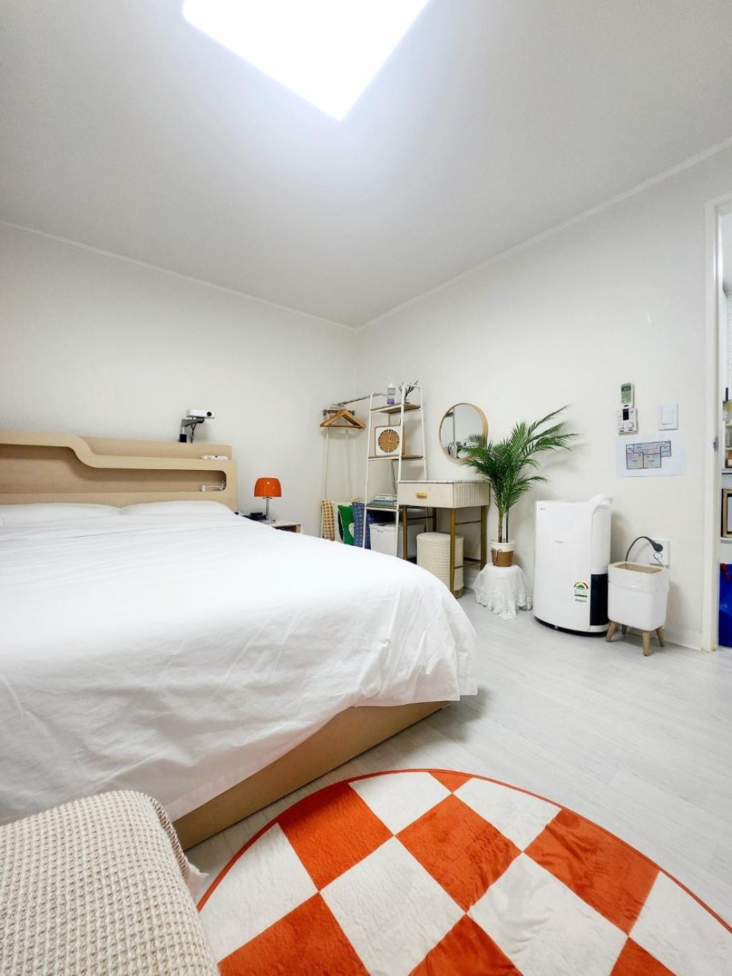 Yeonny House