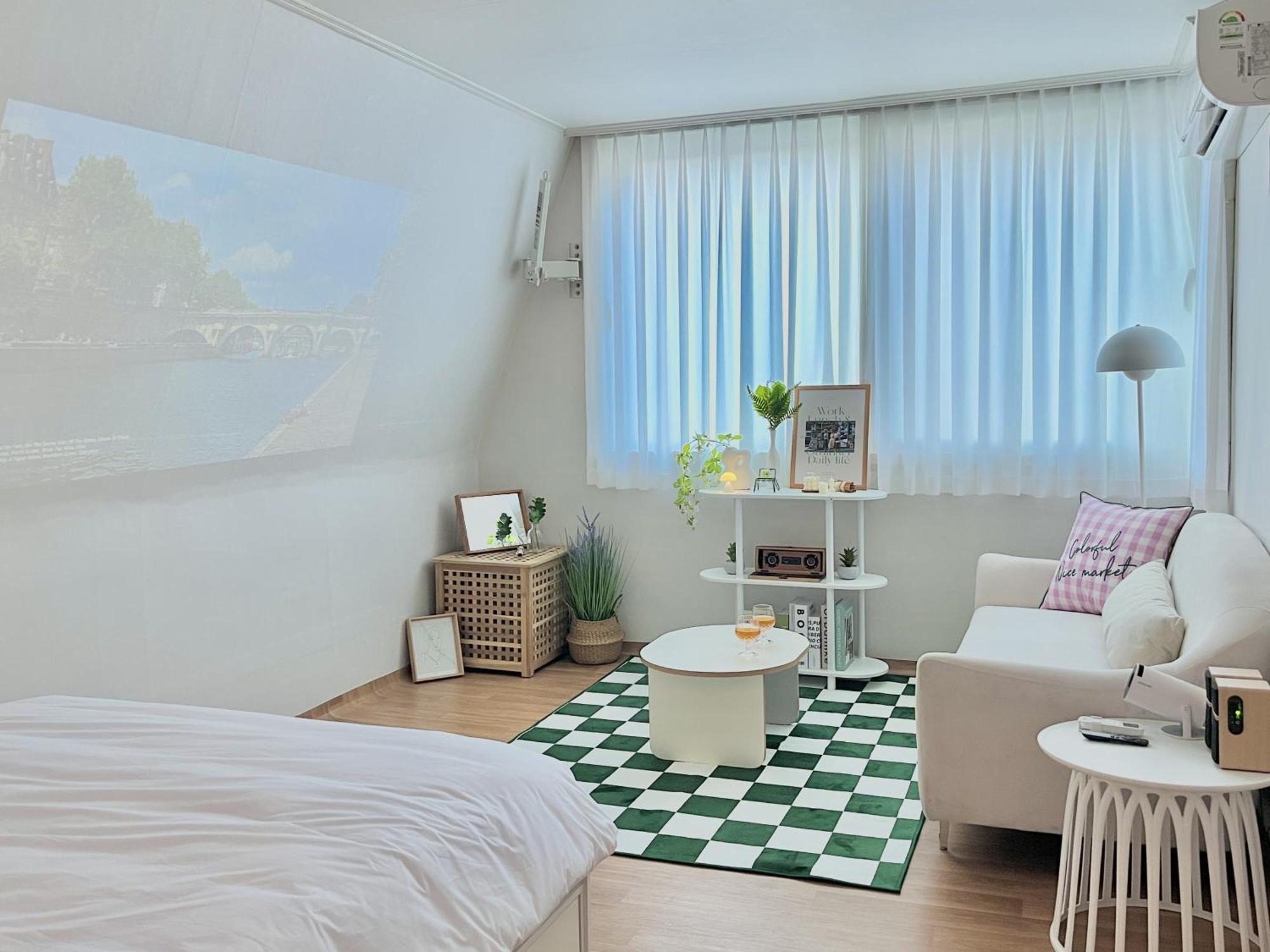 Moment Apartment