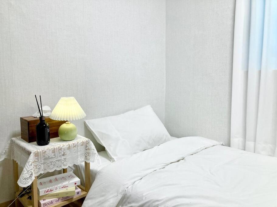 Isu Apartment *