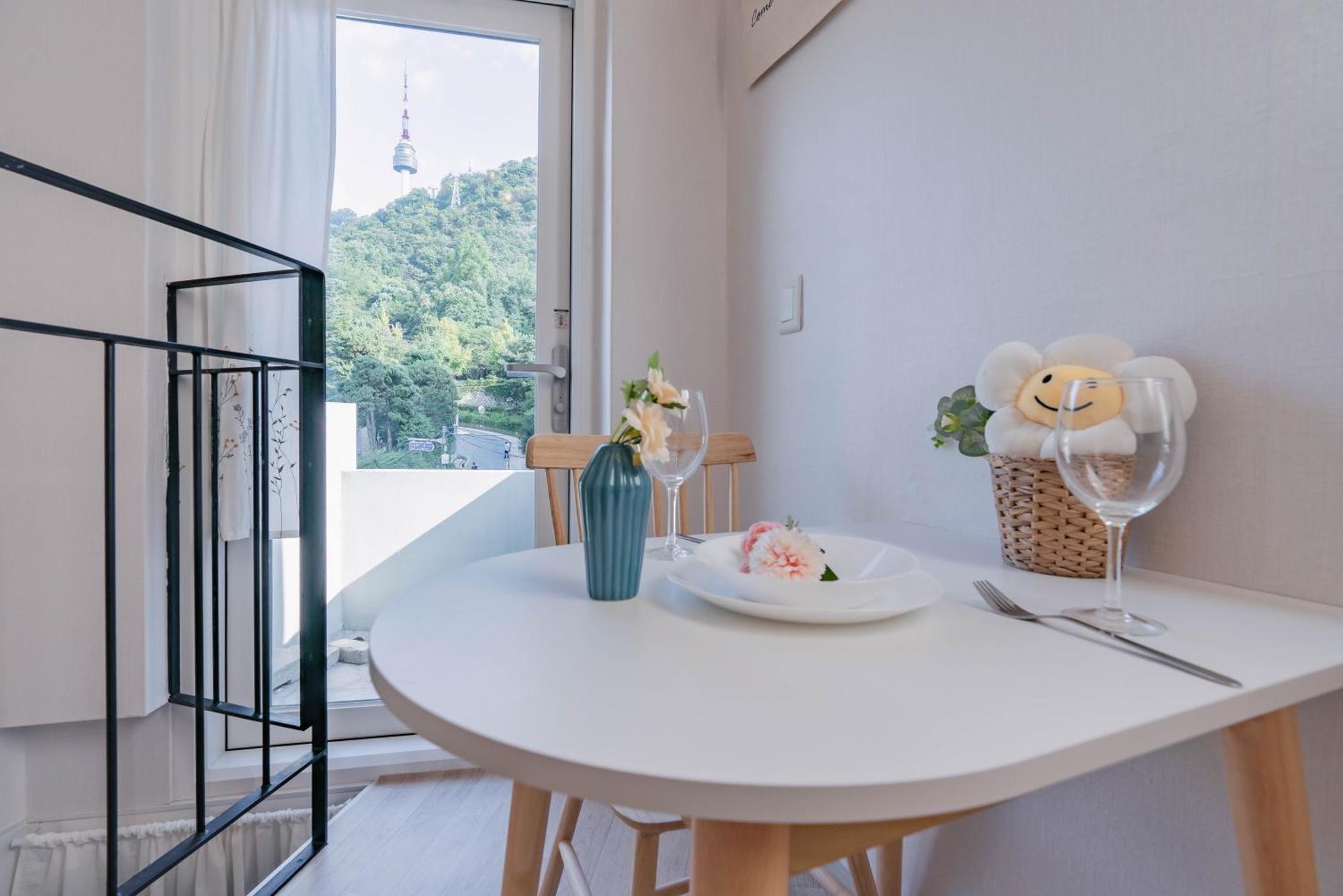 Namsan Tower View - Duplex, 3rooms 2toilets Seoul