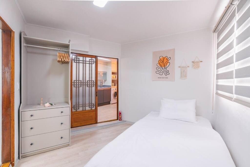 Namsan Tower View - Duplex, 3rooms 2toilets Villa Seoul