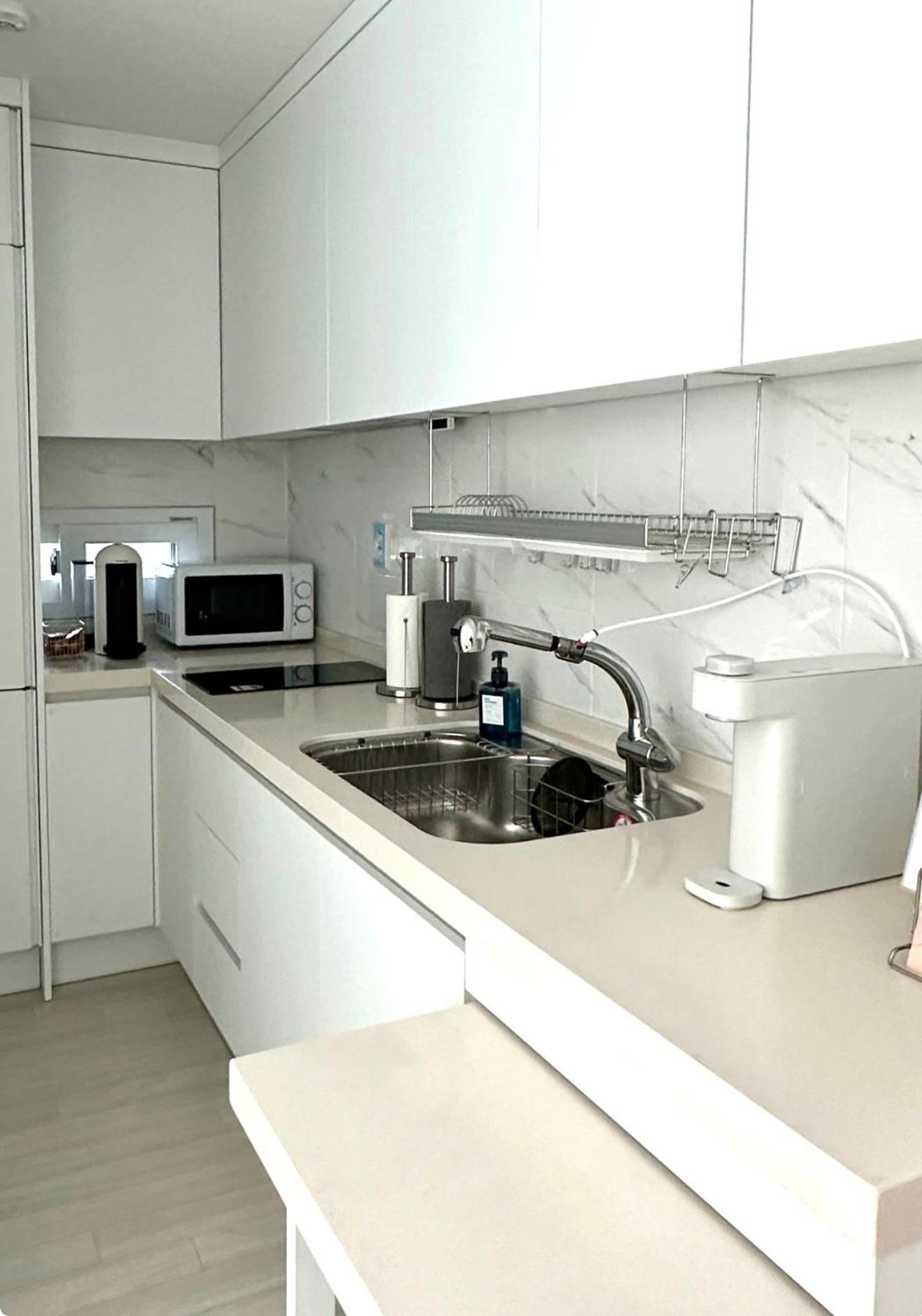 Yoon Apartment