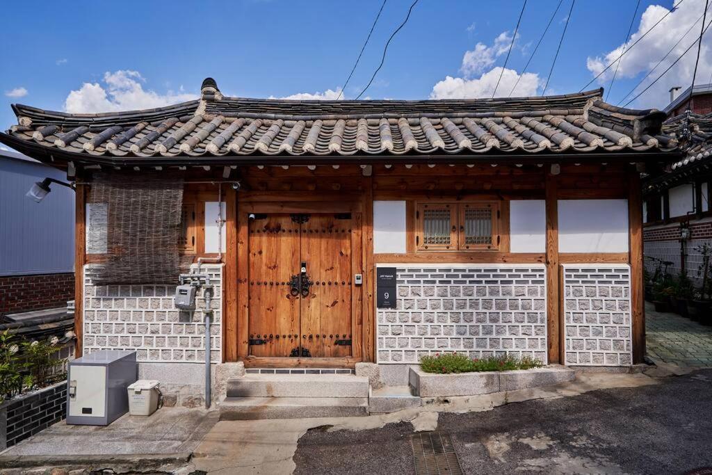 Jay Hanok ㅡ 3br 3bath ㅡ 8min From Anguk Stn Bahay bakasyunan *