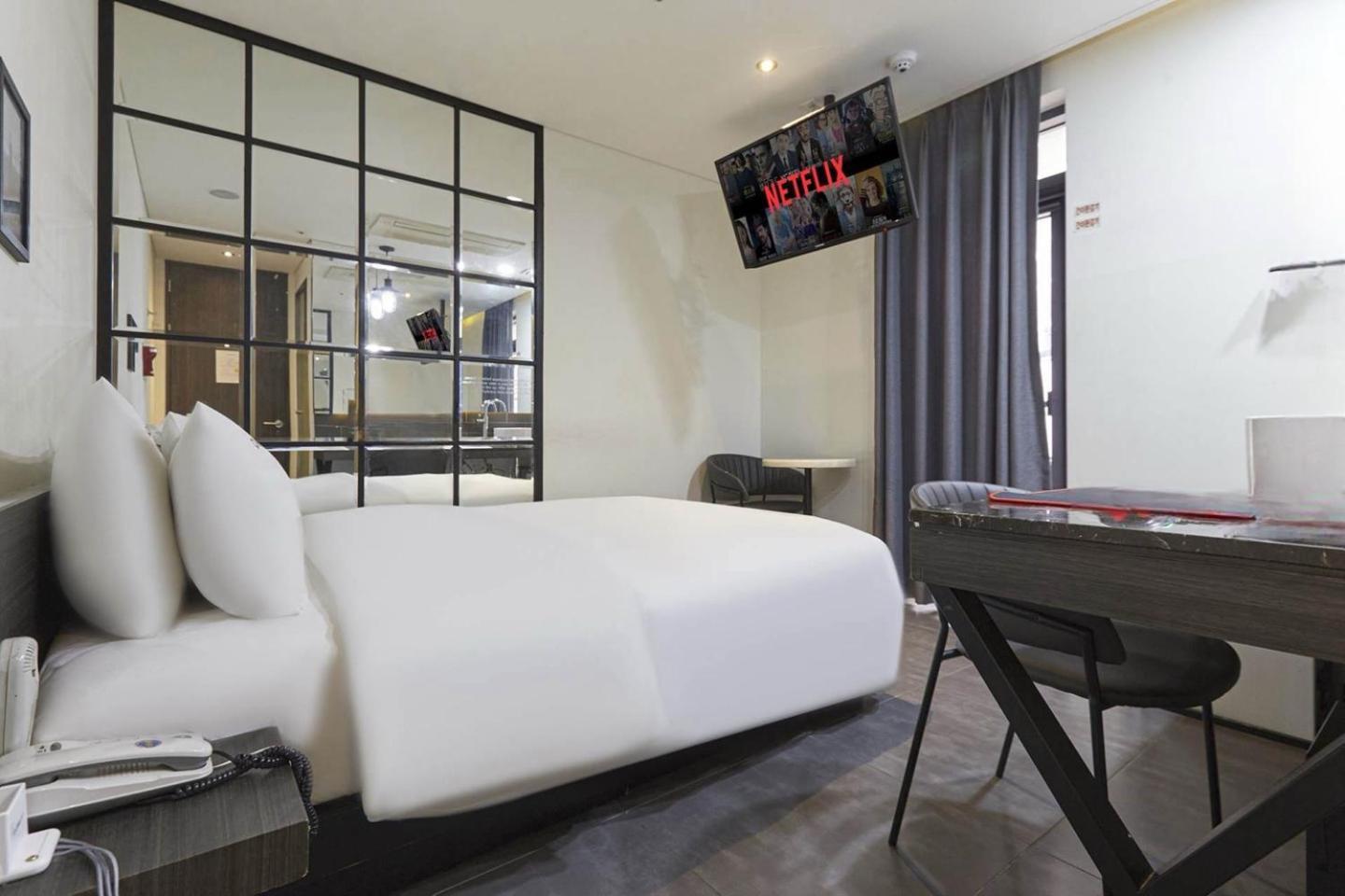 Hotel Hertz 3*