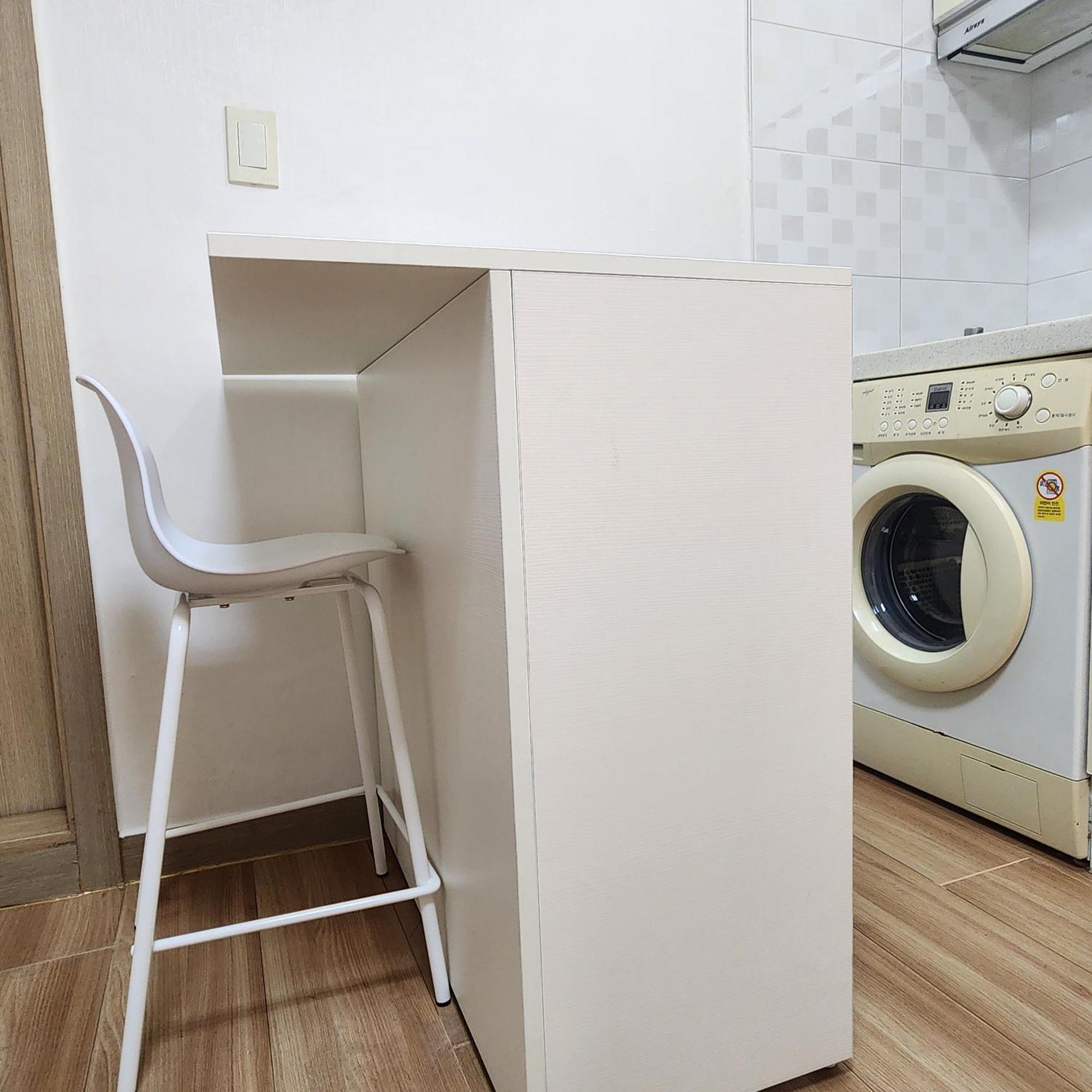 Apartment #han River Park #full Option #one #mangnidan Street #mangwon Seoul