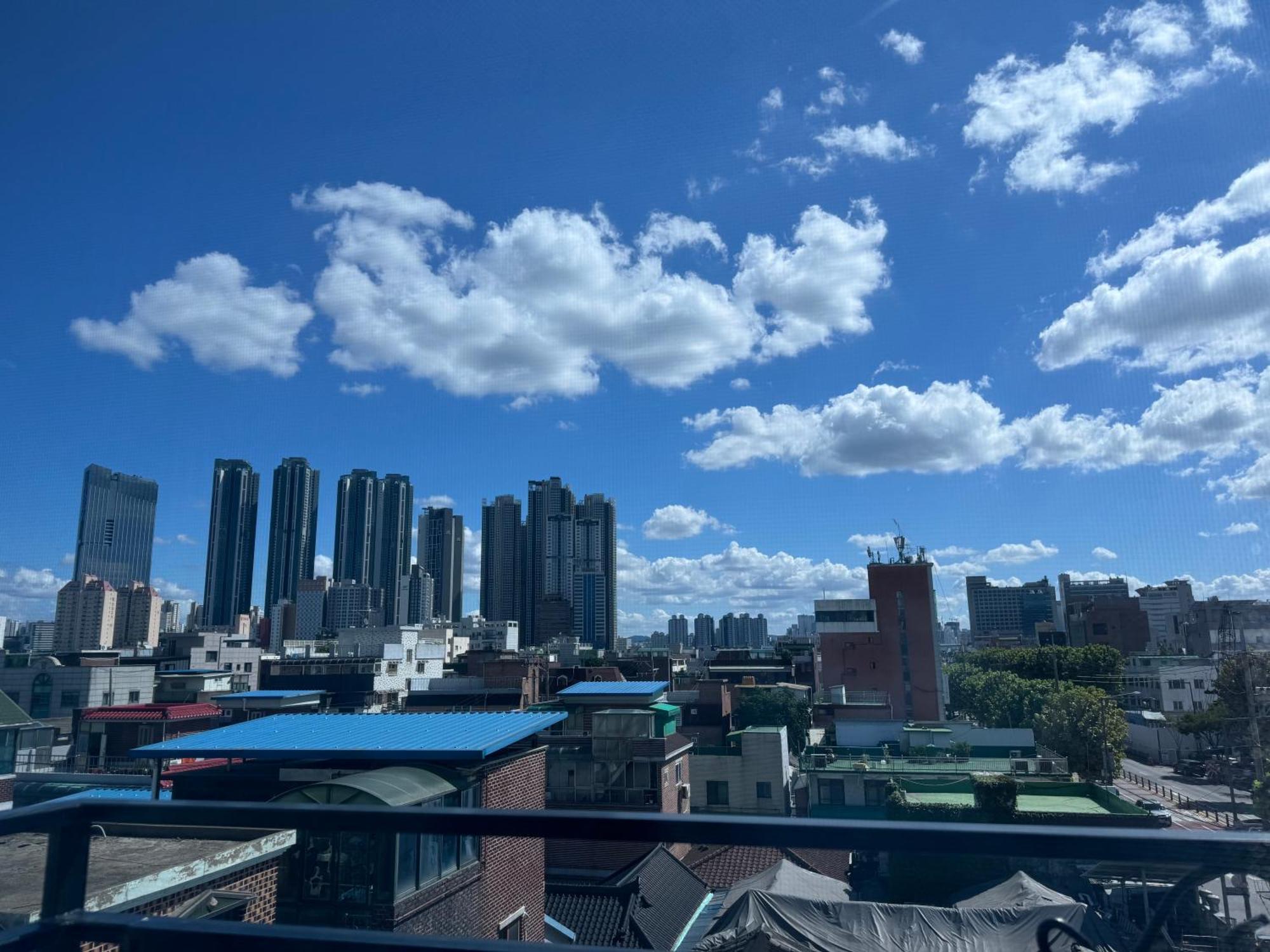 Anuk Seoul