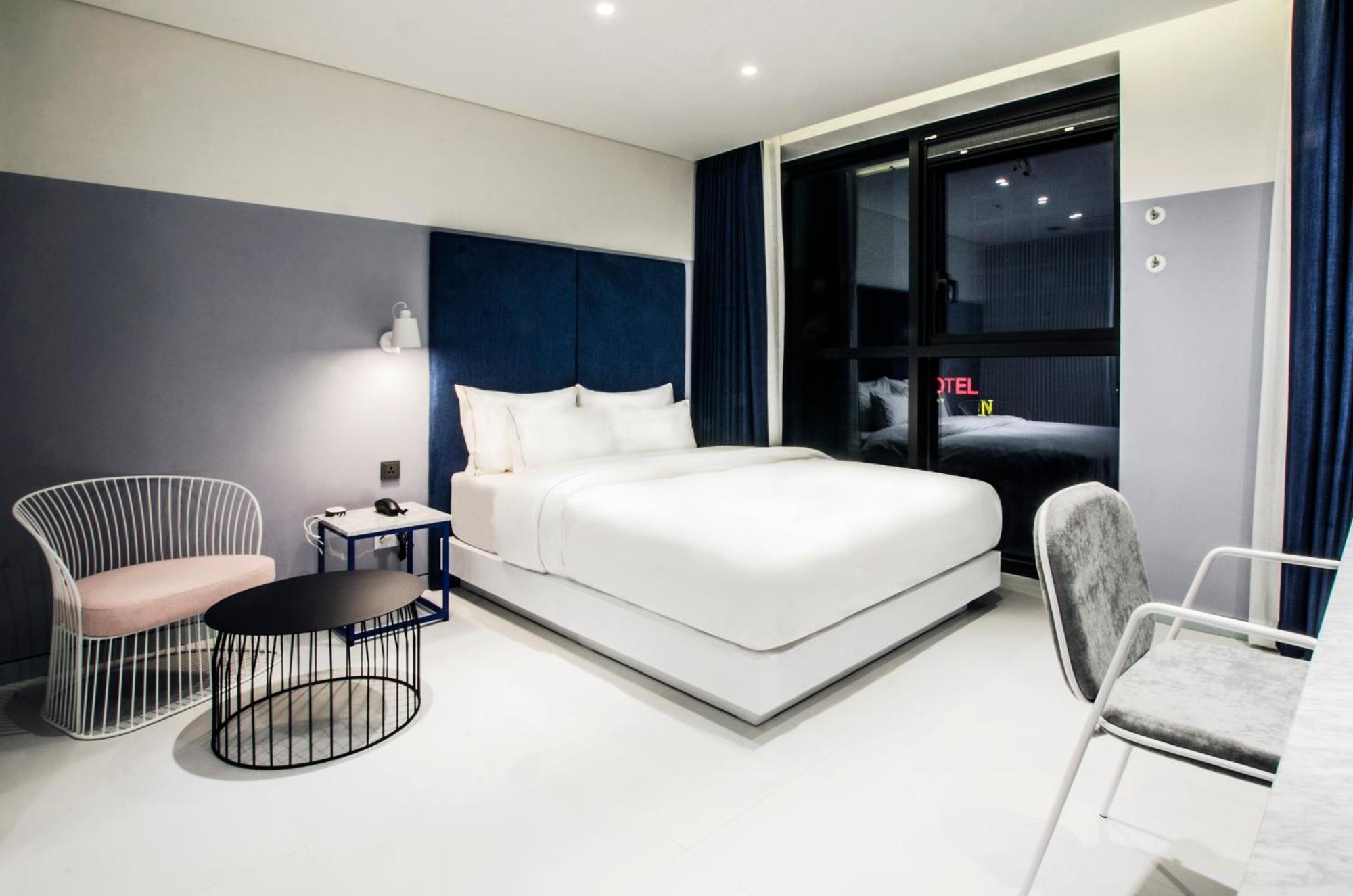 The Castle Jamsil#1 Hotel 2*