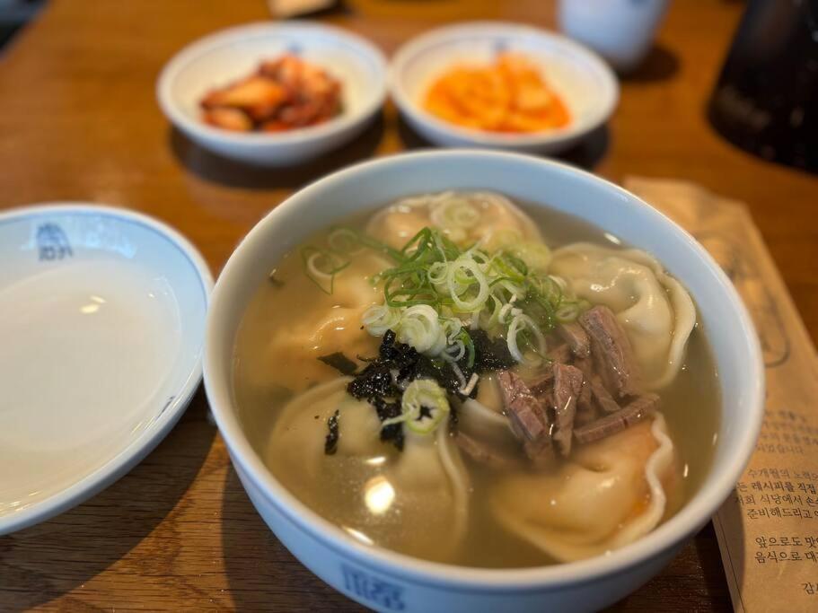 Apartment 3 L 3 Beds L Mrt 8 Min L Gwanghwamun Seoul