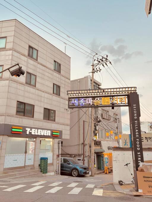 3 L 3 Beds L Mrt 8 Min L Gwanghwamun *