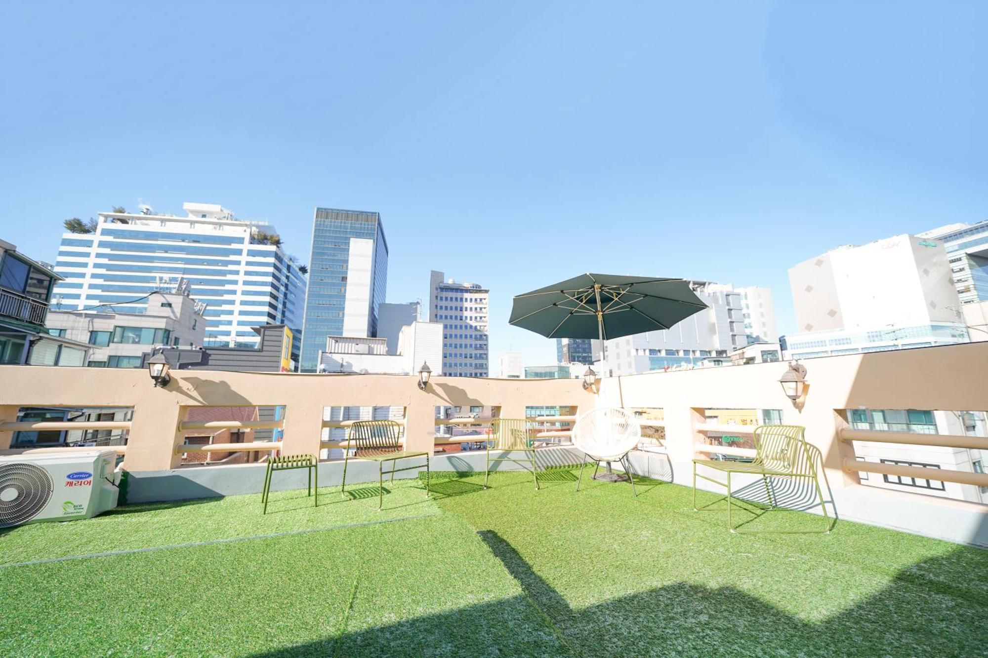 Romantic Rooftop House Apartment Seoul