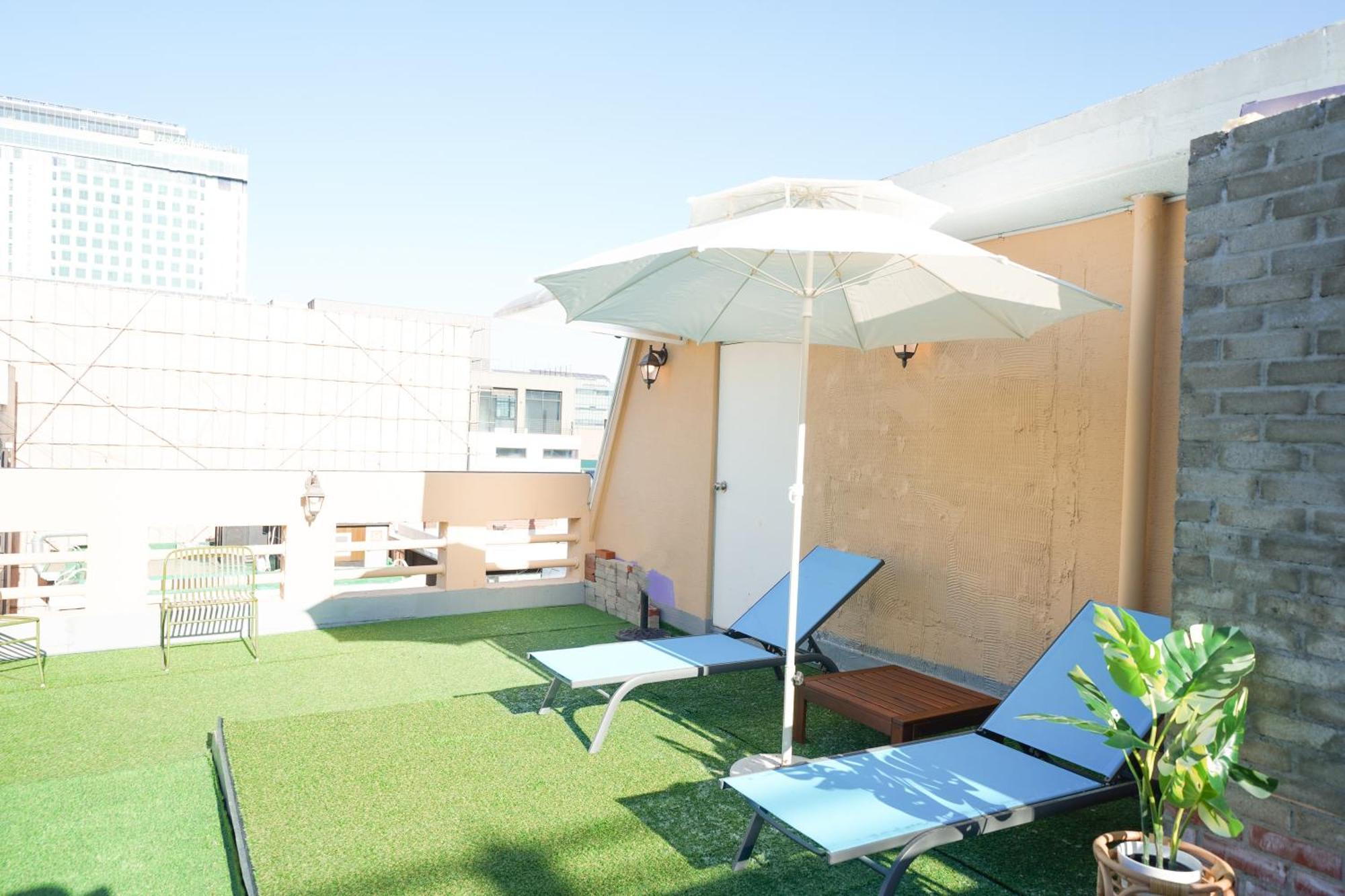 Romantic Rooftop House * Seoul